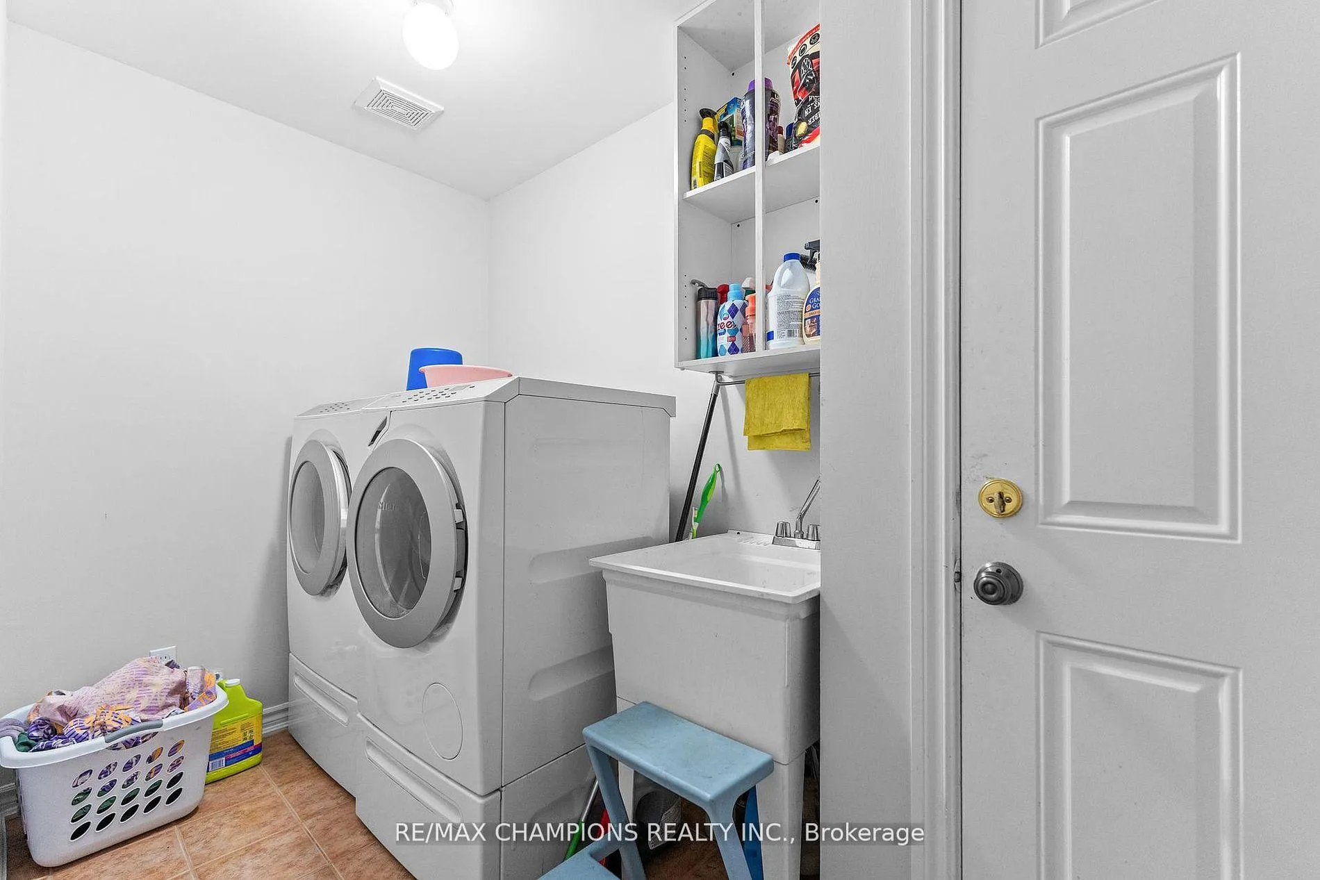 Photo 19 of 456 Father Tobin Road, Brampton, Sandringham-Wellington — HOMEH