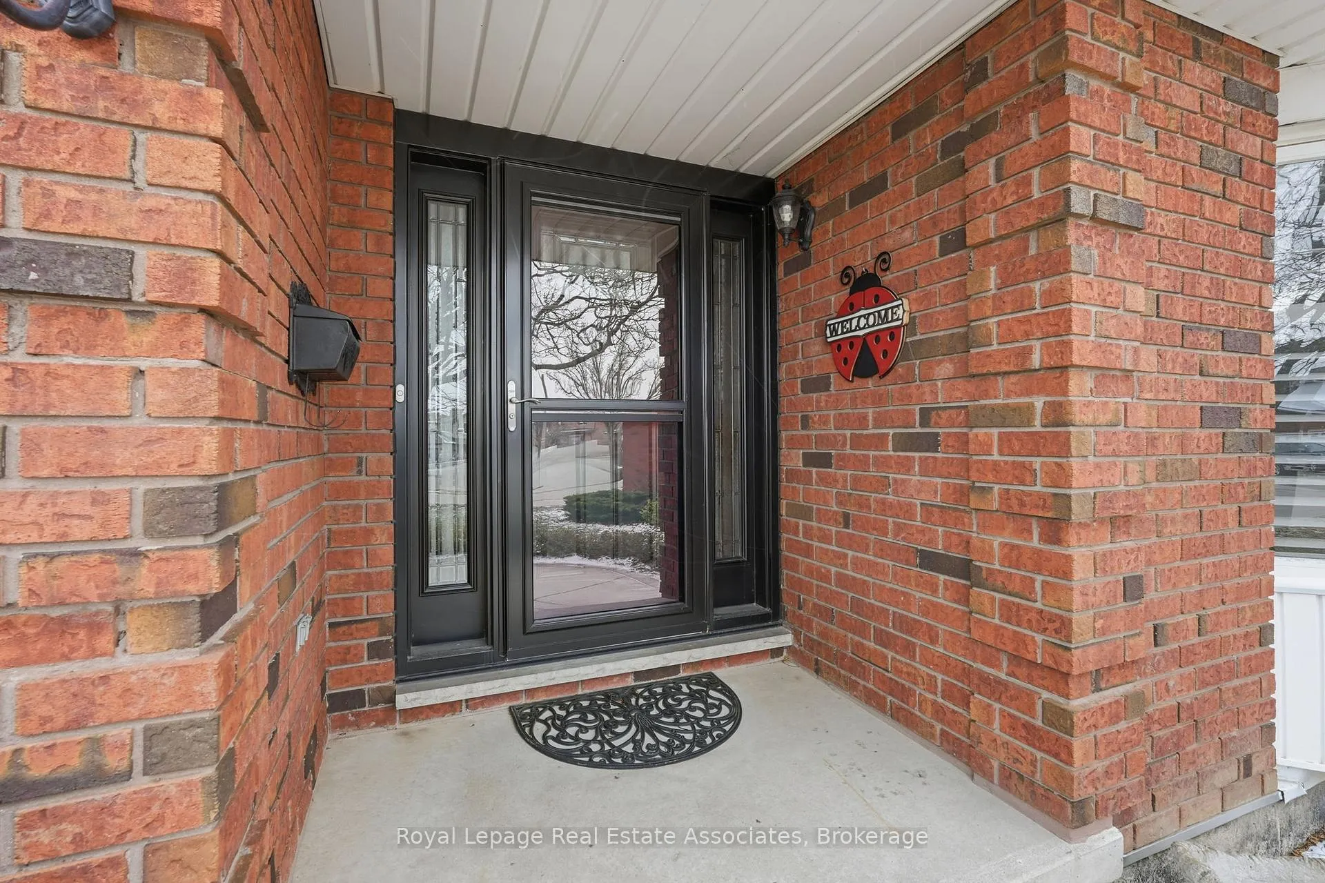 Photo 4 of 9 Waldorf Court, Hamilton, Thorner — HOMEH