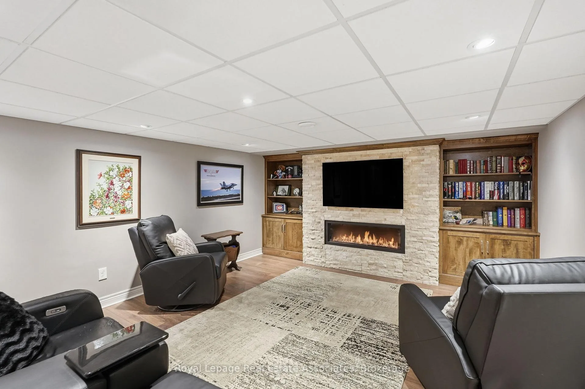 Photo 31 of 9 Waldorf Court, Hamilton, Thorner — HOMEH