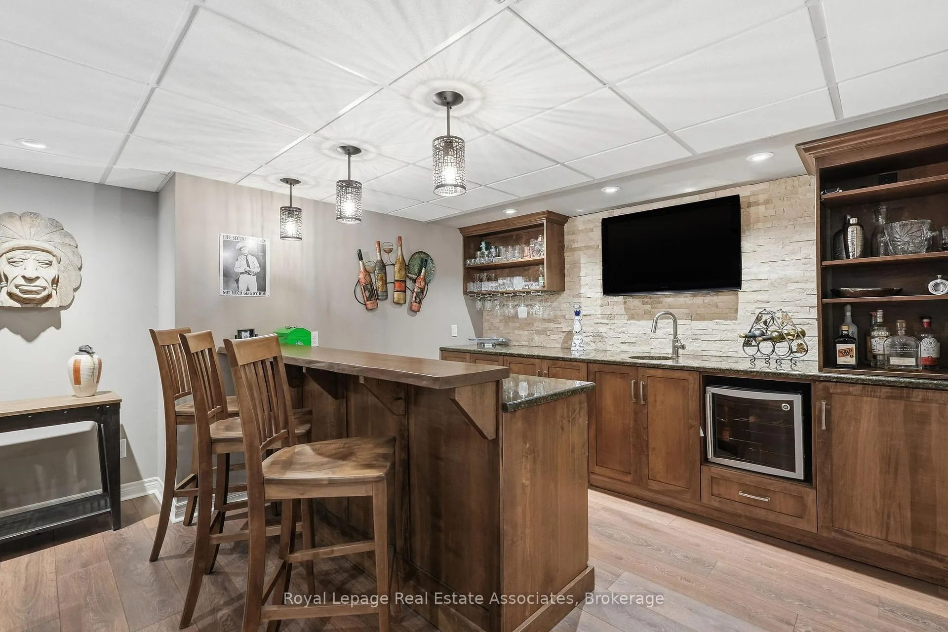 Photo 33 of 9 Waldorf Court, Hamilton, Thorner — HOMEH