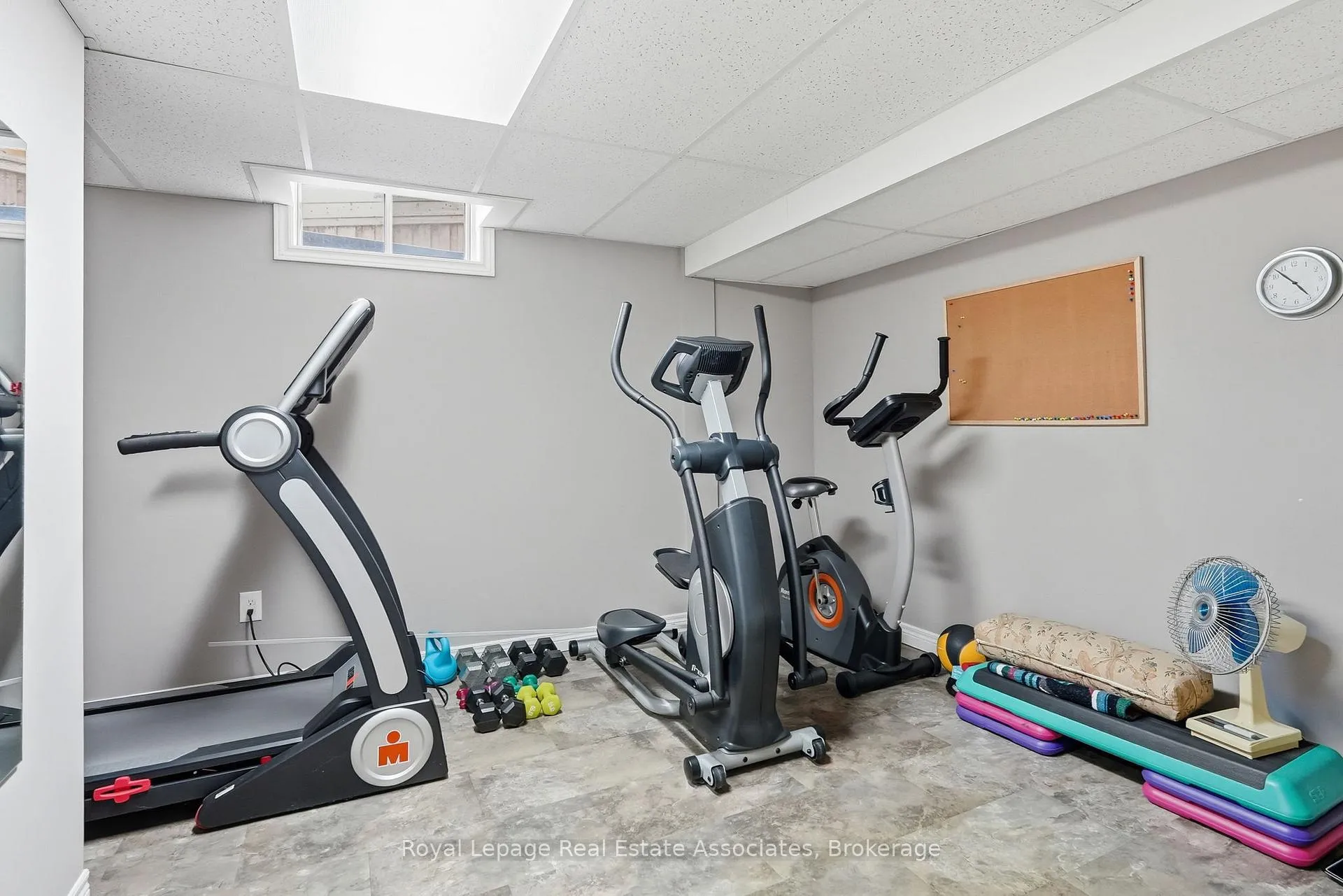 Photo 37 of 9 Waldorf Court, Hamilton, Thorner — HOMEH