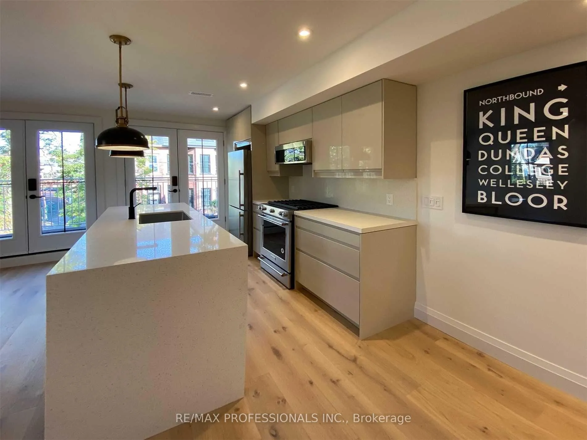 Photo 6 of Unit B, 41 Rolyat Street, Toronto, Trinity-Bellwoods — HOMEH