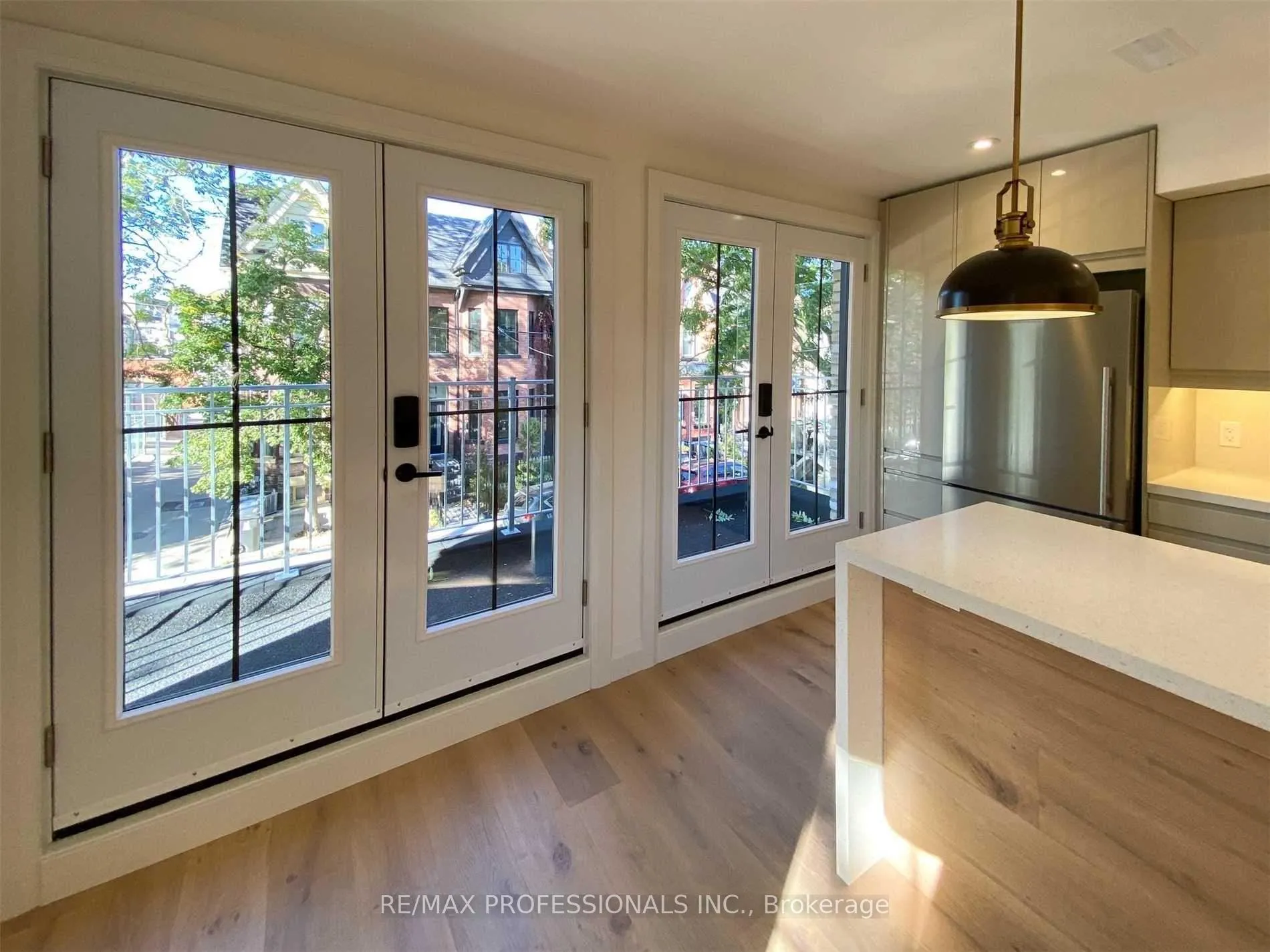 Photo 7 of Unit B, 41 Rolyat Street, Toronto, Trinity-Bellwoods — HOMEH