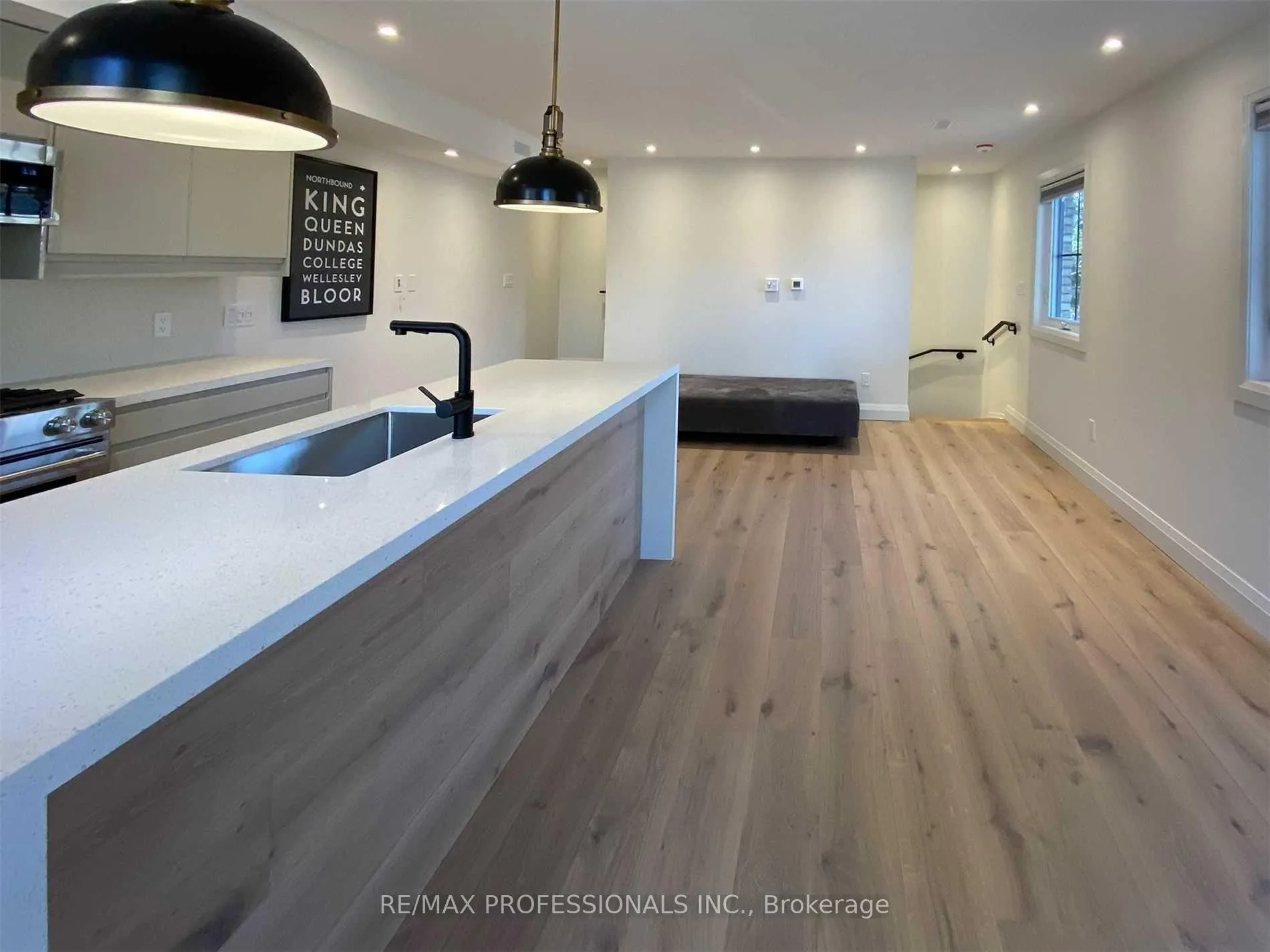 Photo 10 of Unit B, 41 Rolyat Street, Toronto, Trinity-Bellwoods — HOMEH