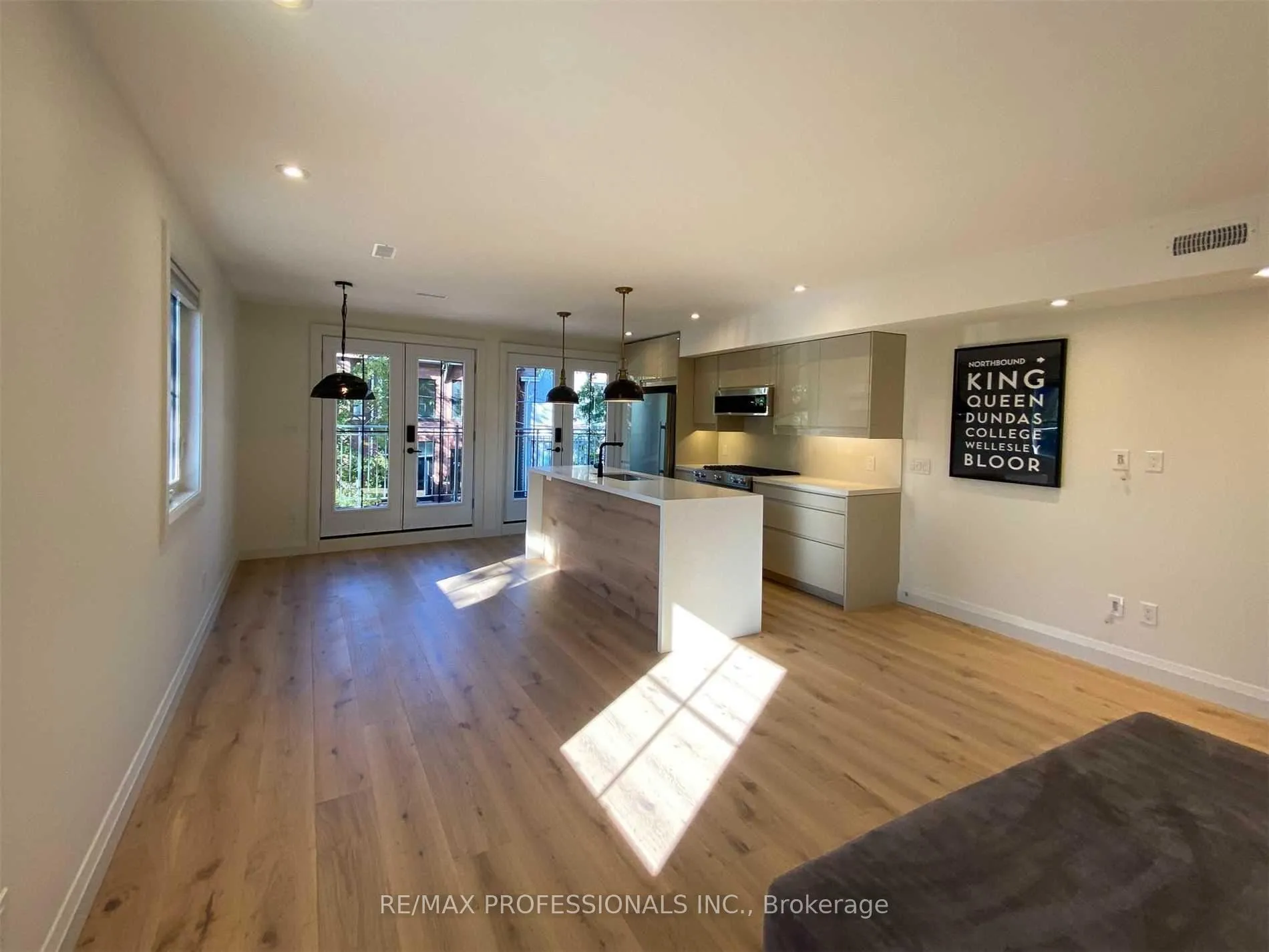 Photo 12 of Unit B, 41 Rolyat Street, Toronto, Trinity-Bellwoods — HOMEH