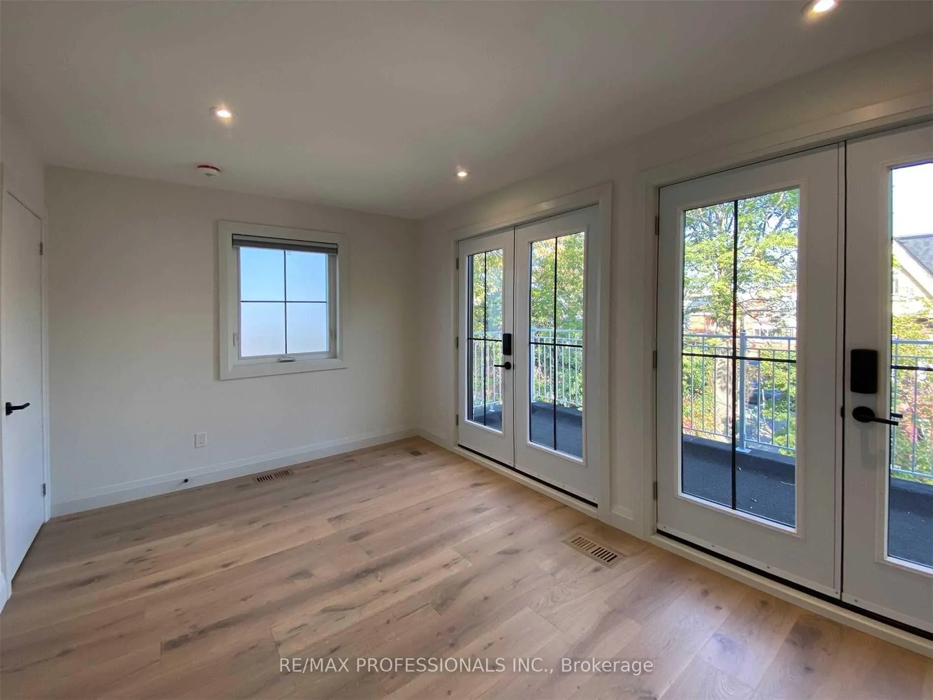Photo 17 of Unit B, 41 Rolyat Street, Toronto, Trinity-Bellwoods — HOMEH