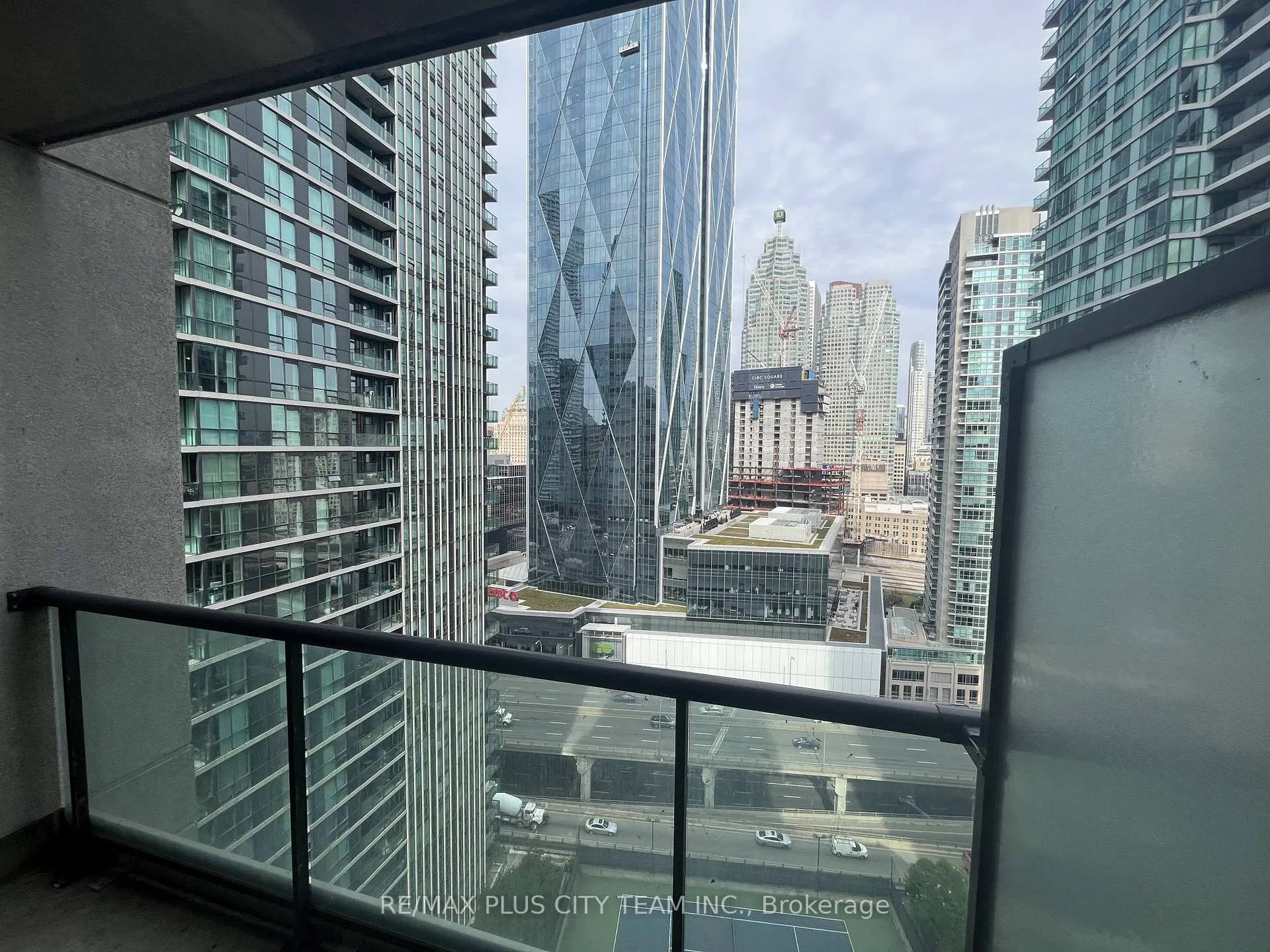 Photo 20 of Unit 2311, 12 Yonge Street, Toronto, Waterfront Communities — HOMEH