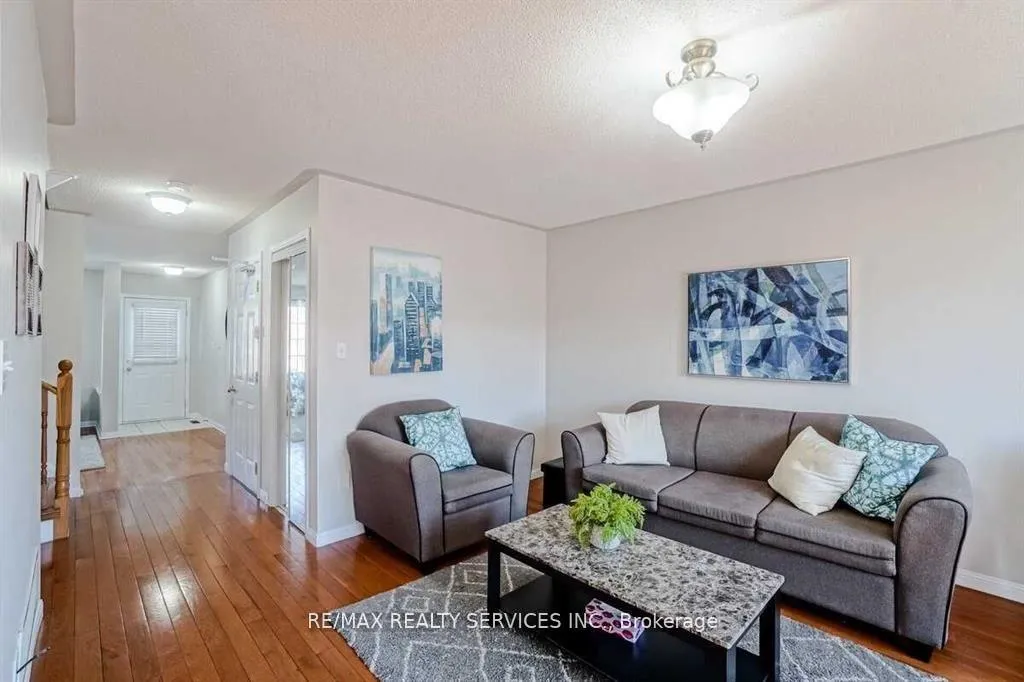 Photo 4 of 65 Tianalee Crescent, Brampton, Fletcher's Meadow — HOMEH