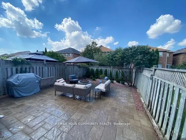 Photo 24 of 152 Vanguard Road W, Vaughan, Patterson — HOMEH
