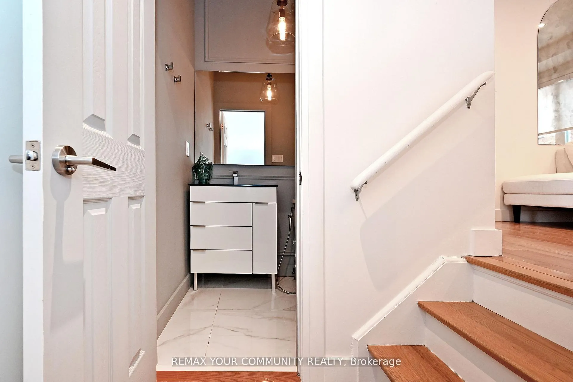 Photo 45 of 152 Vanguard Road W, Vaughan, Patterson — HOMEH