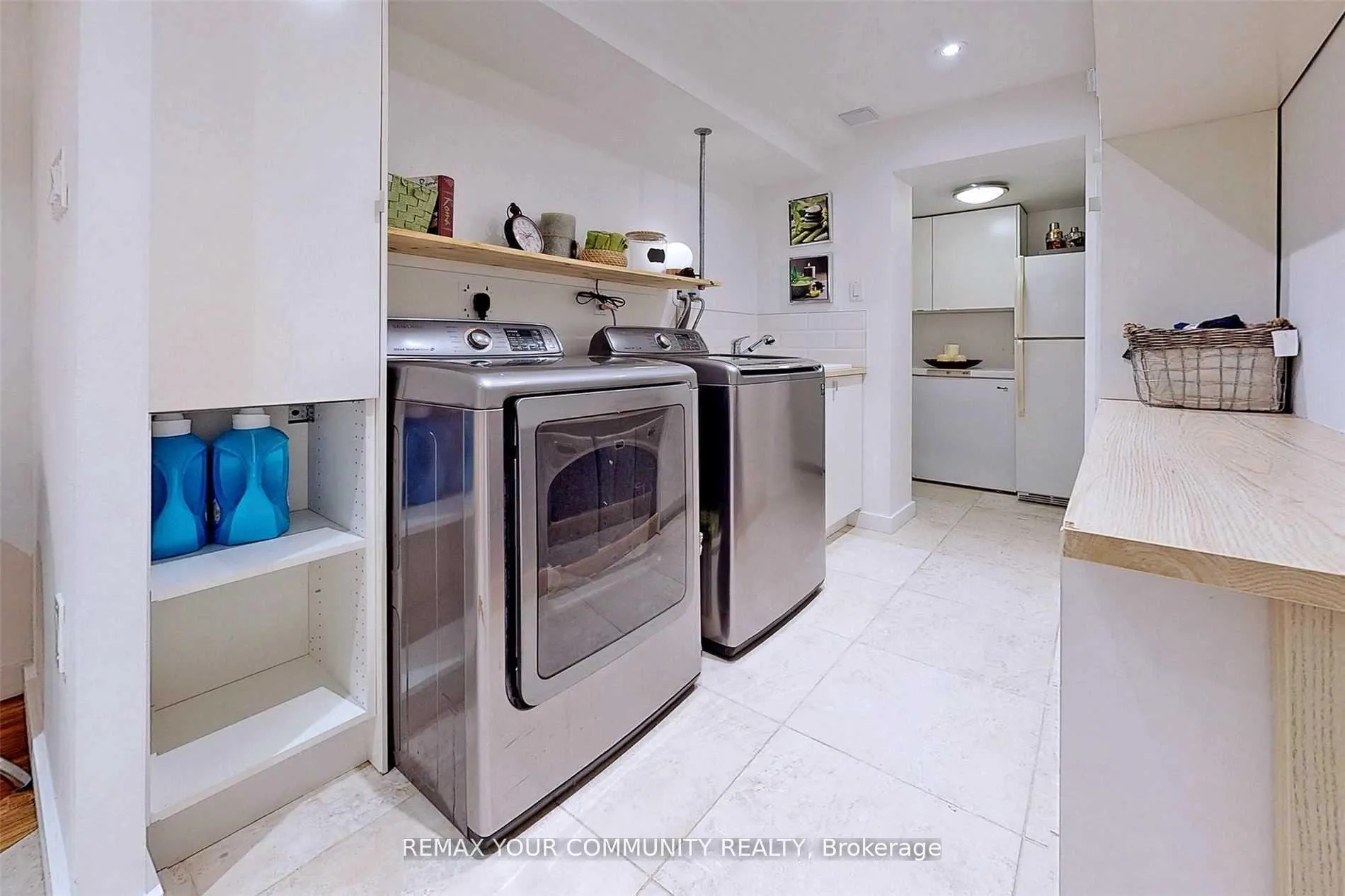 Photo 49 of 152 Vanguard Road W, Vaughan, Patterson — HOMEH