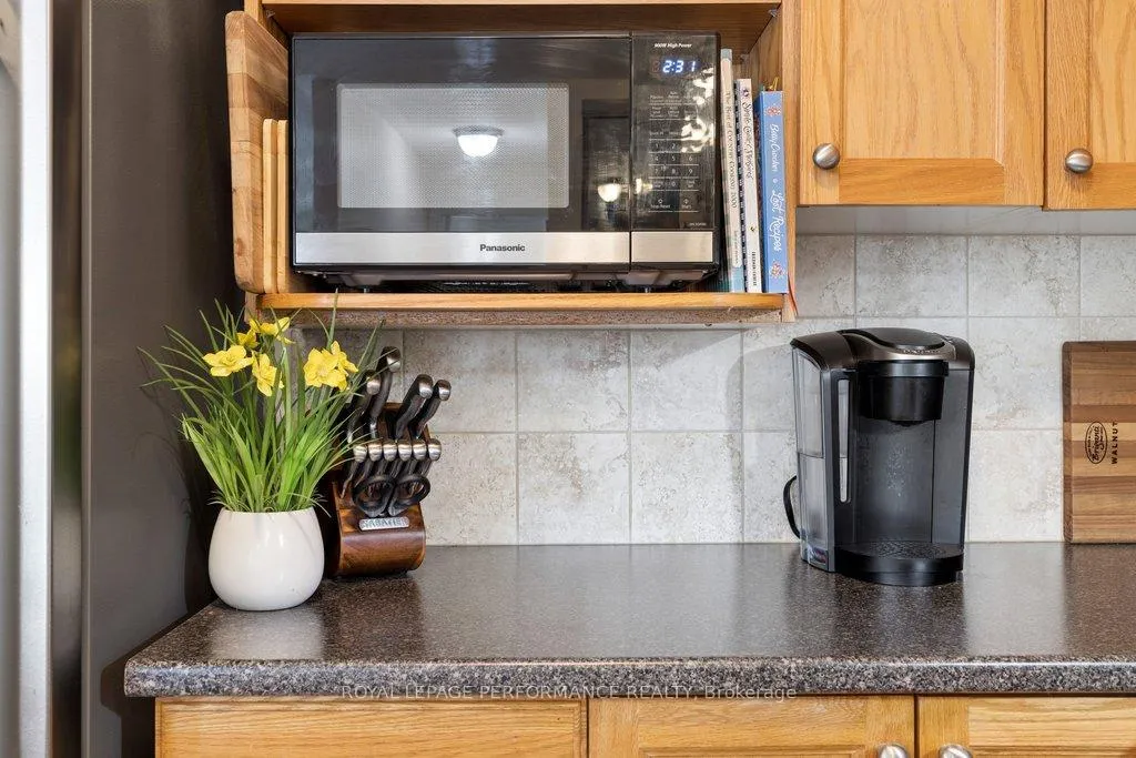 Photo 9 of Unit 4, 304 Paseo Private, Ottawa, Centrepointe — HOMEH