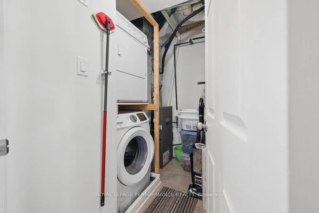 Photo 30 of Unit 4, 304 Paseo Private, Ottawa, Centrepointe — HOMEH