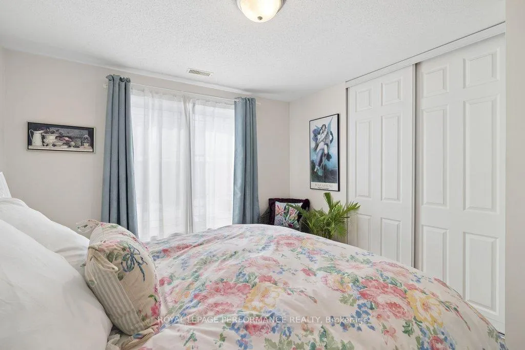 Photo 35 of Unit 4, 304 Paseo Private, Ottawa, Centrepointe — HOMEH