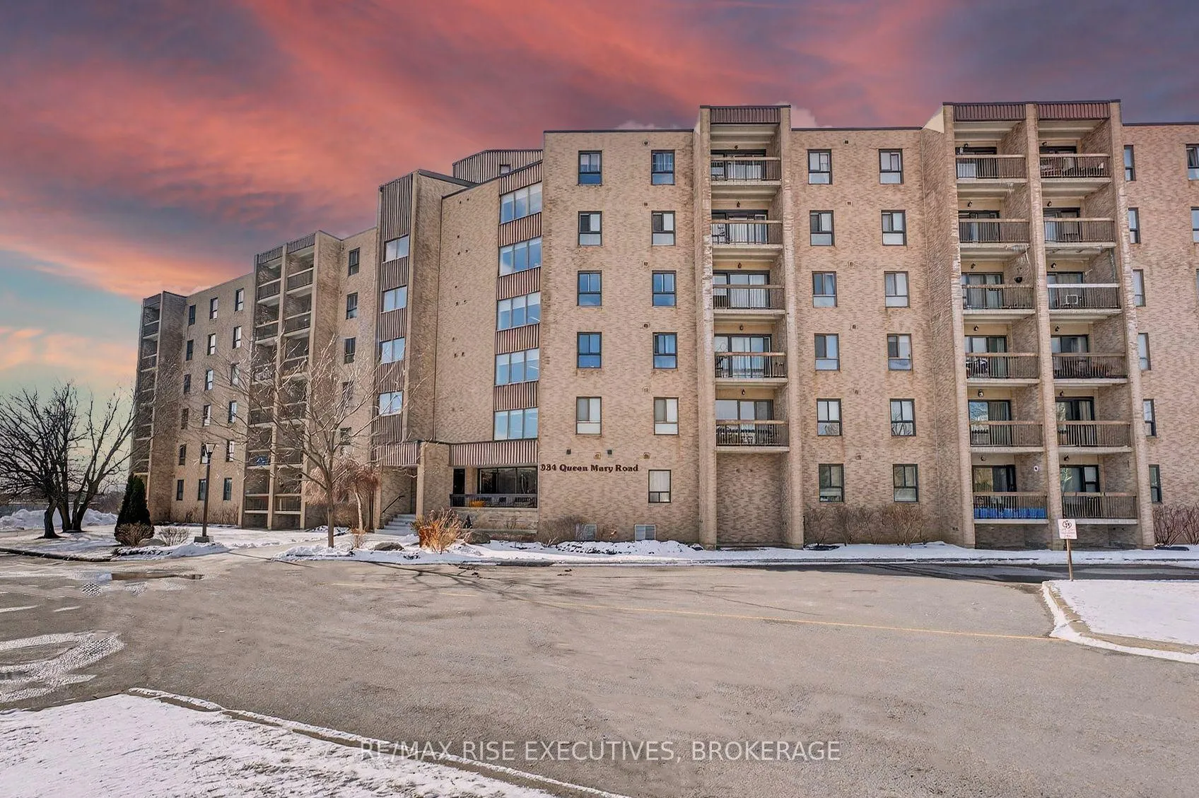 Photo 1 of Unit 409, 334 Queen Mary Road, Kingston, West of Sir John A. Blvd — HOMEH