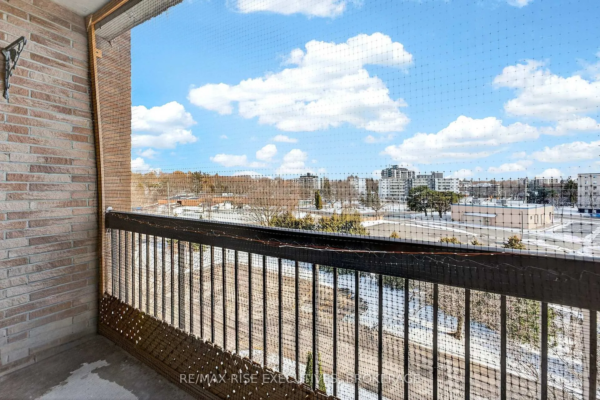 Photo 20 of Unit 409, 334 Queen Mary Road, Kingston, West of Sir John A. Blvd — HOMEH