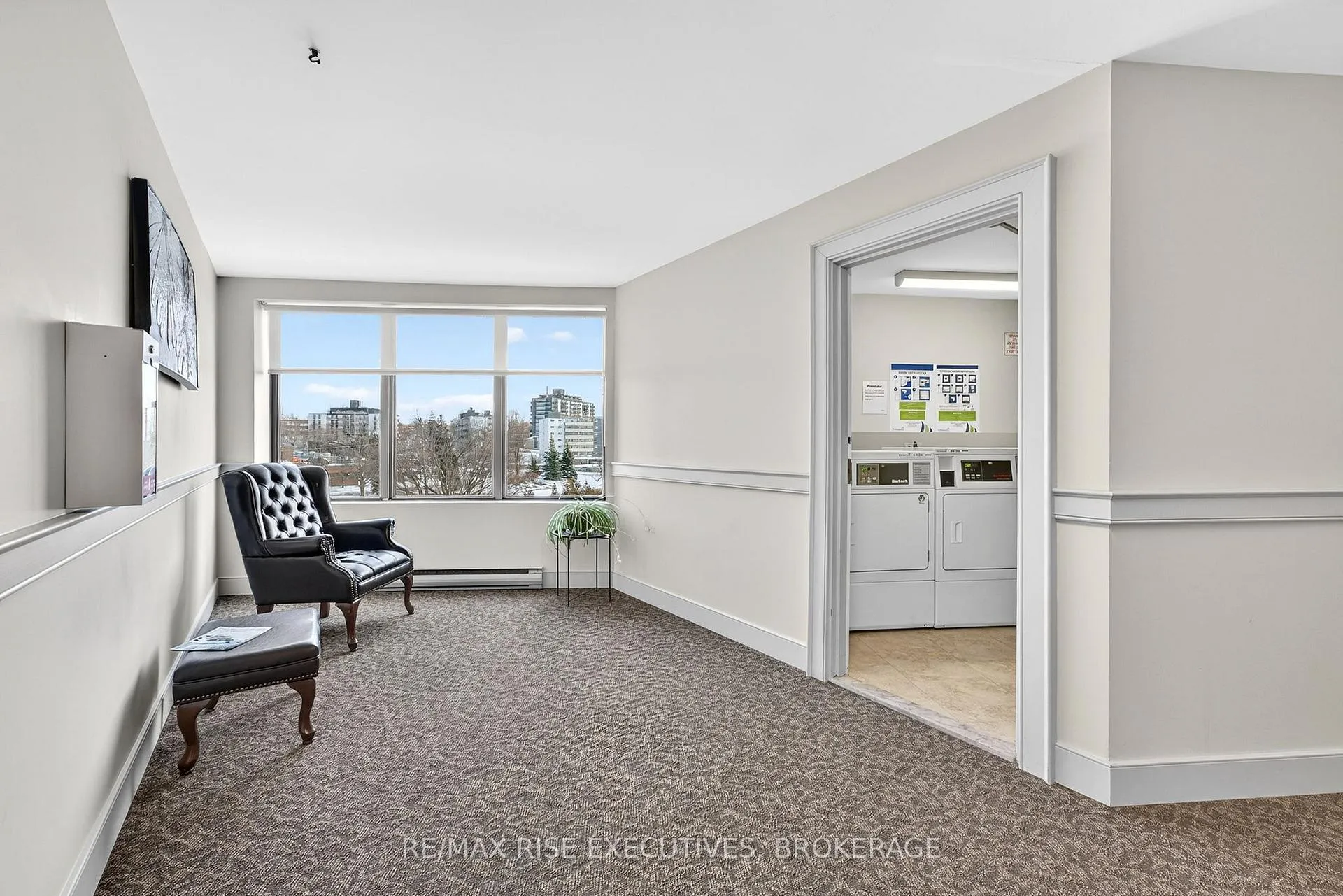 Photo 25 of Unit 409, 334 Queen Mary Road, Kingston, West of Sir John A. Blvd — HOMEH