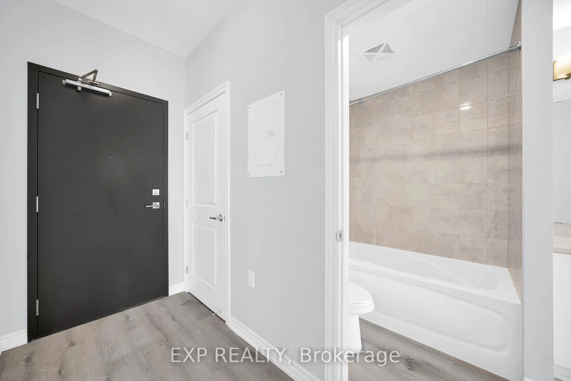 Photo 8 of Unit 220, 1350 Hemlock Road, Ottawa, CFB Rockcliffe and Area — HOMEH