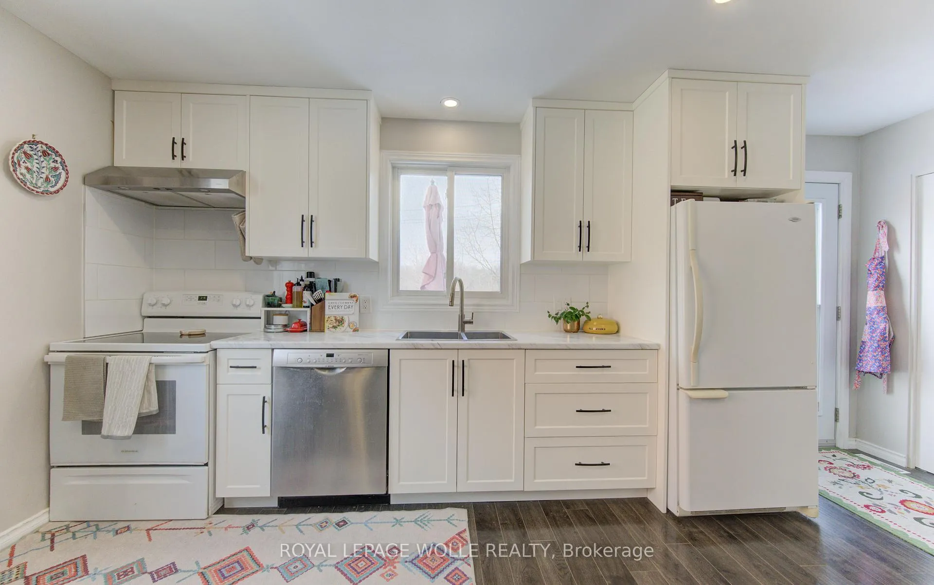 Photo 12 of Unit A, 110 Lillian Drive, Waterloo — HOMEH