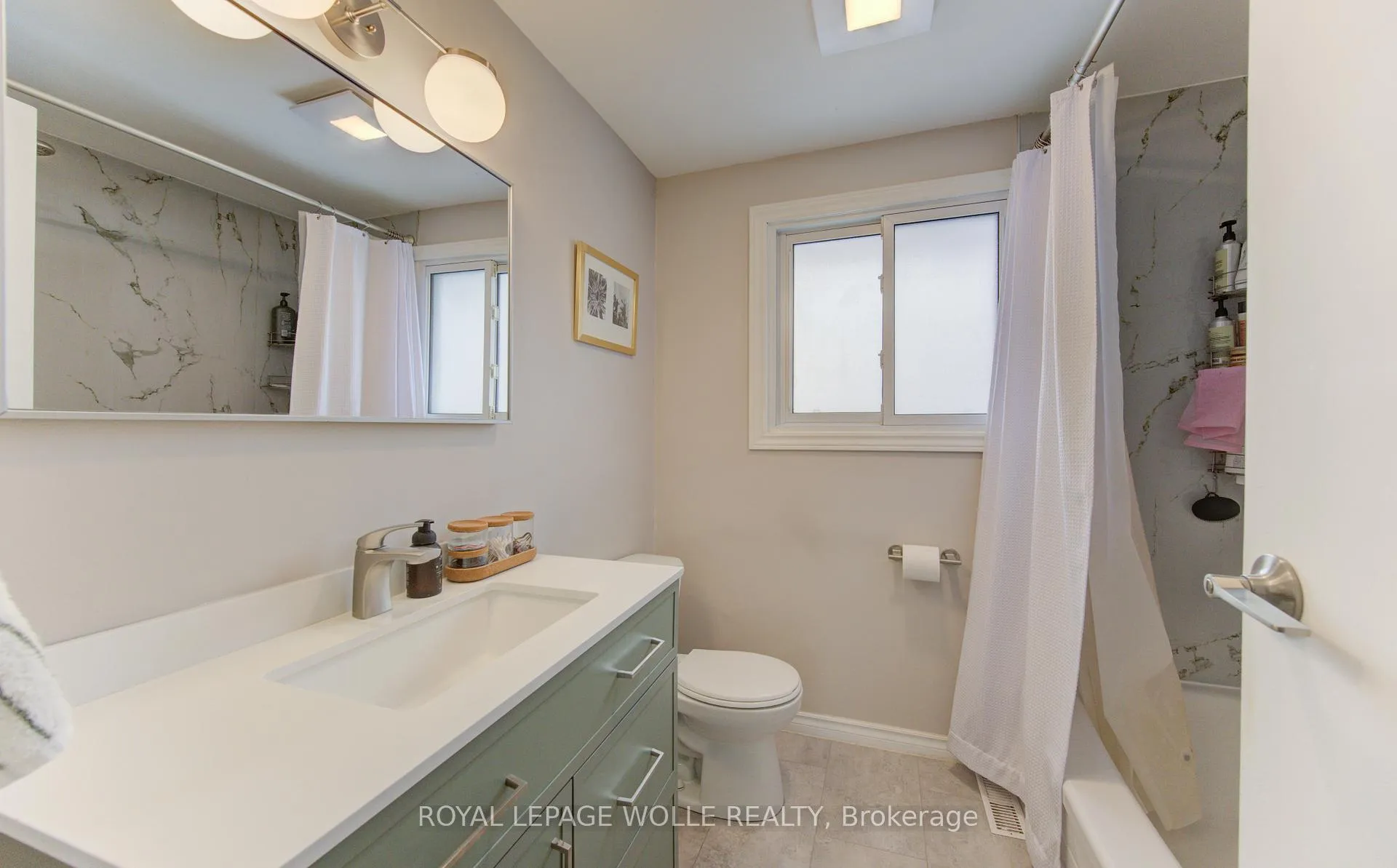 Photo 17 of Unit A, 110 Lillian Drive, Waterloo — HOMEH