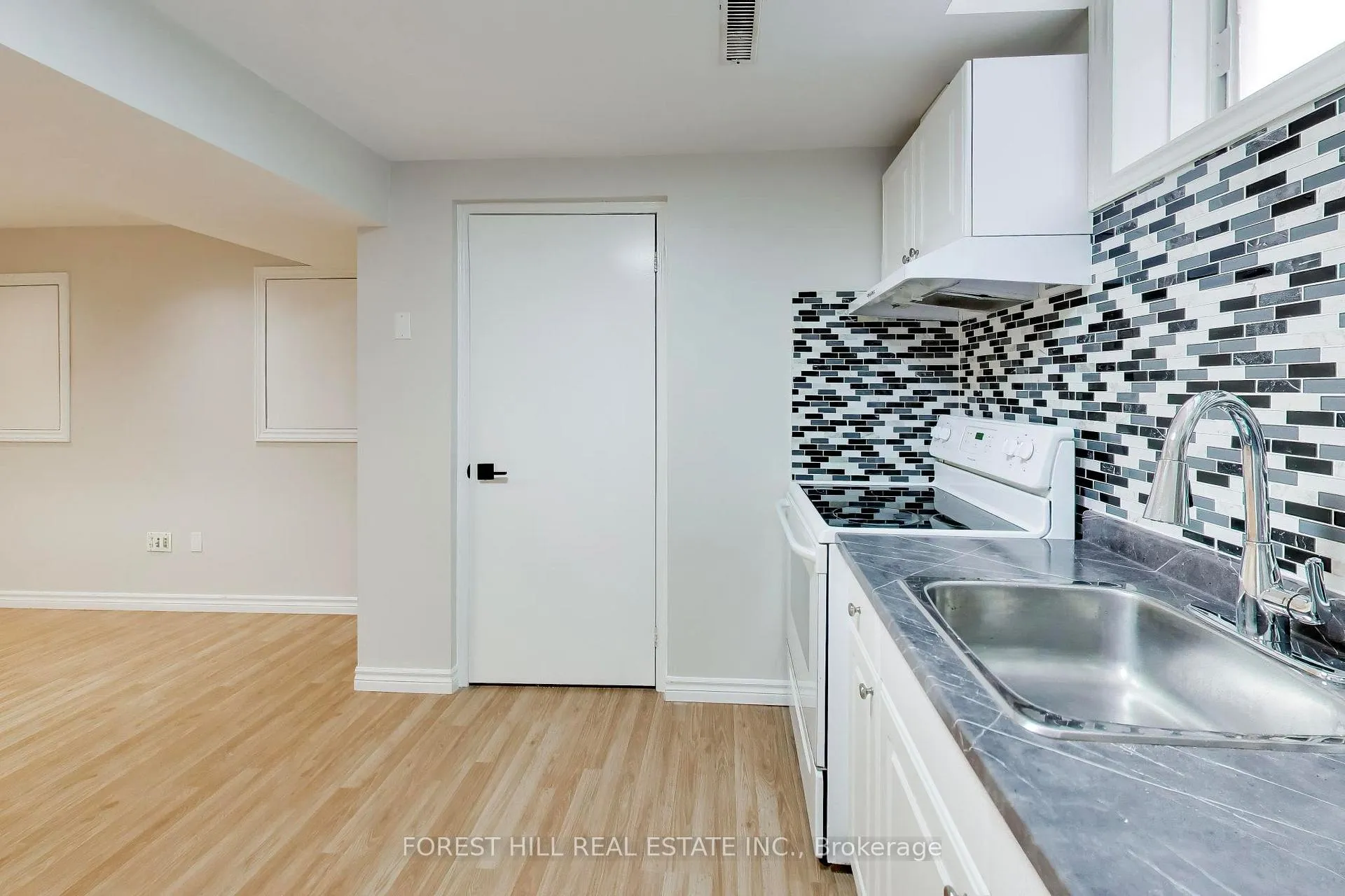 Photo 8 of Unit Lower, 34 Violet Street, Barrie, Holly — HOMEH