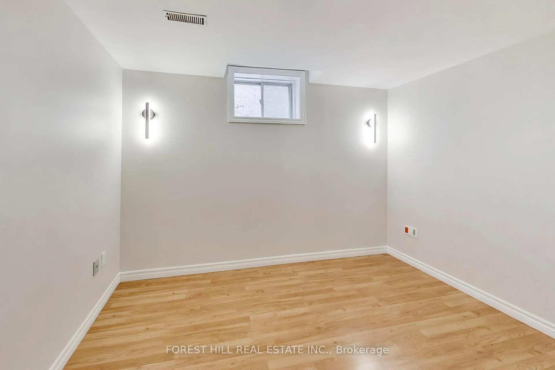 Photo 10 of Unit Lower, 34 Violet Street, Barrie, Holly — HOMEH