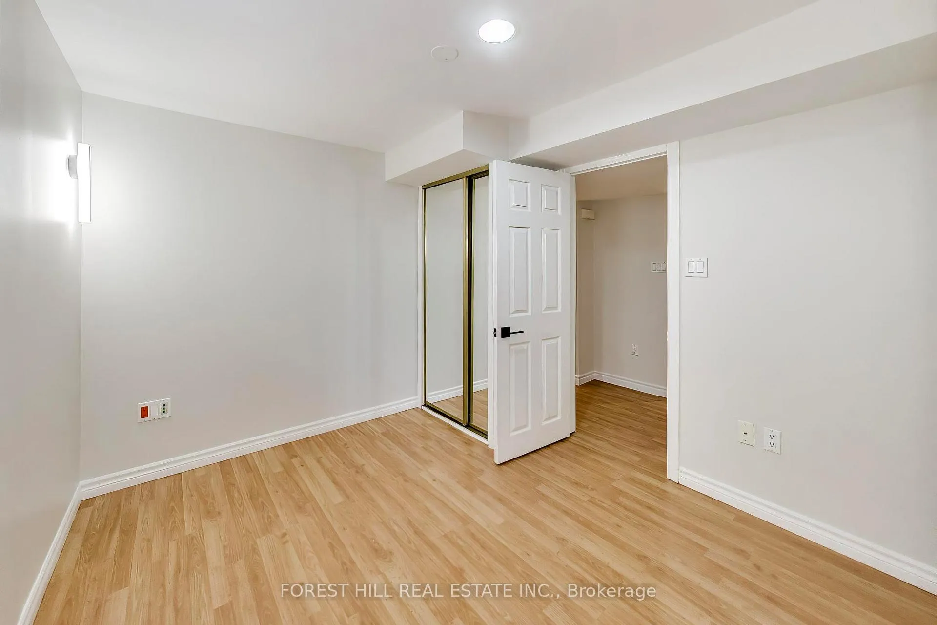 Photo 12 of Unit Lower, 34 Violet Street, Barrie, Holly — HOMEH