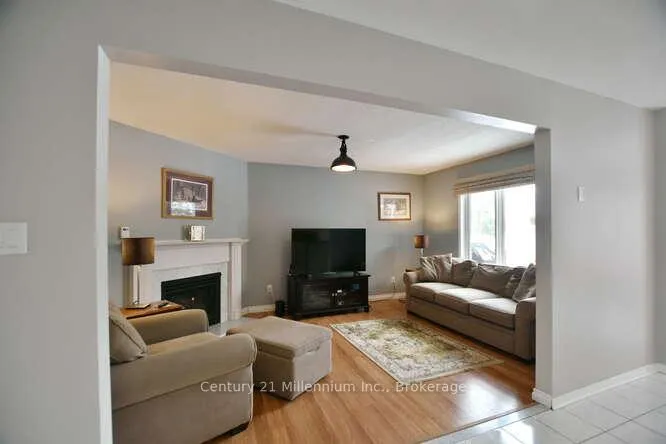 Photo 13 of 1 Downer Crescent, Wasaga Beach — HOMEH