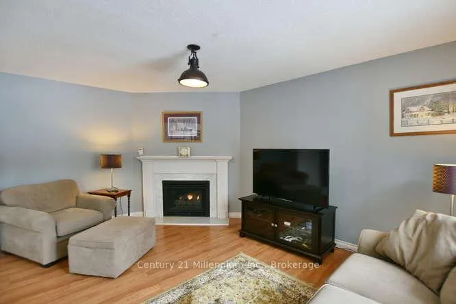 Photo 14 of 1 Downer Crescent, Wasaga Beach — HOMEH