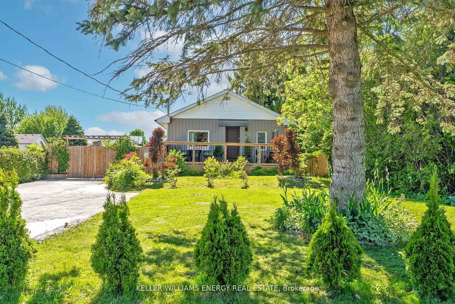 Photo 1 of 42 Darlington Boulevard, Clarington, Courtice — HOMEH