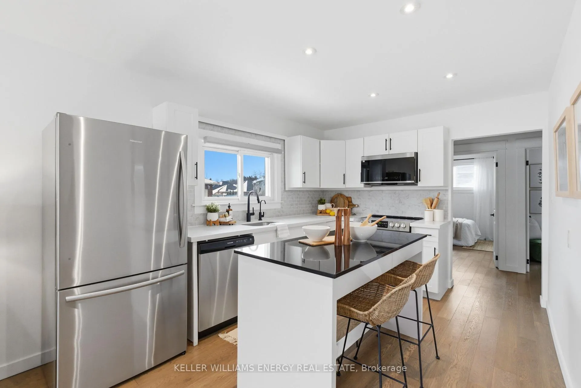 Photo 8 of 42 Darlington Boulevard, Clarington, Courtice — HOMEH