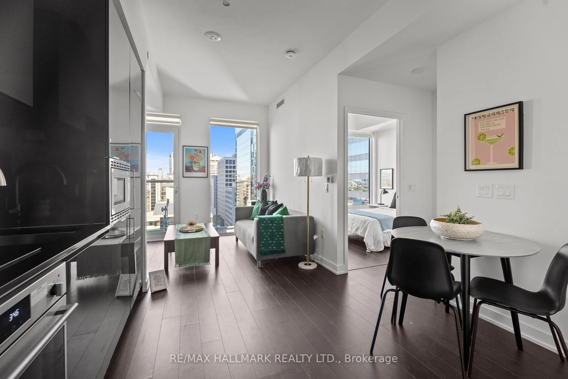 Photo 1 of Unit 1402, 238 Simcoe Street, Toronto, Kensington-Chinatown — HOMEH