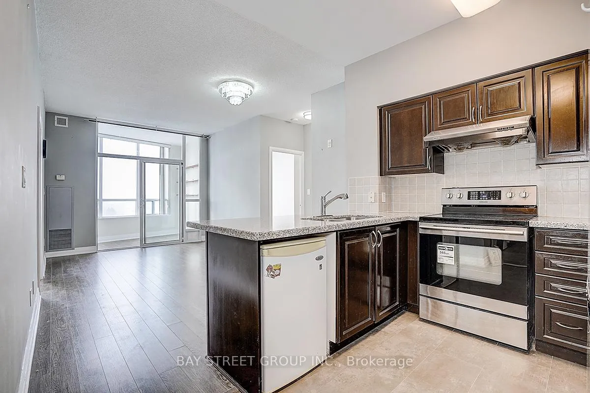 Photo 7 of Unit Ph05, 7373 Kennedy Road, Markham, Milliken Mills East — HOMEH