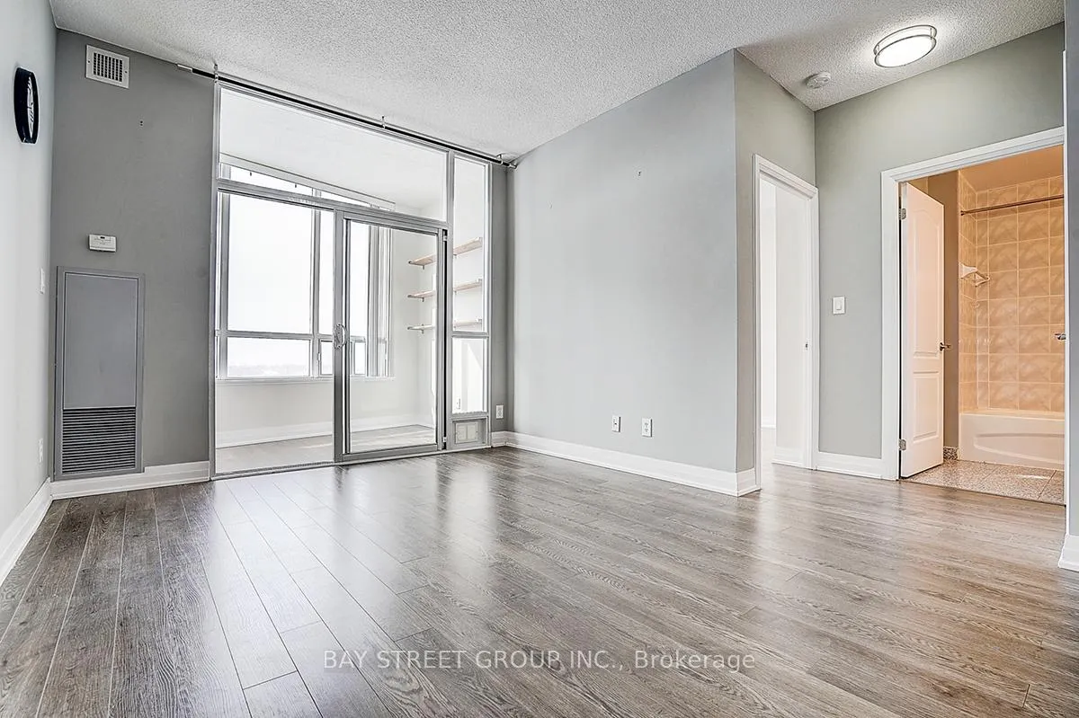 Photo 11 of Unit Ph05, 7373 Kennedy Road, Markham, Milliken Mills East — HOMEH