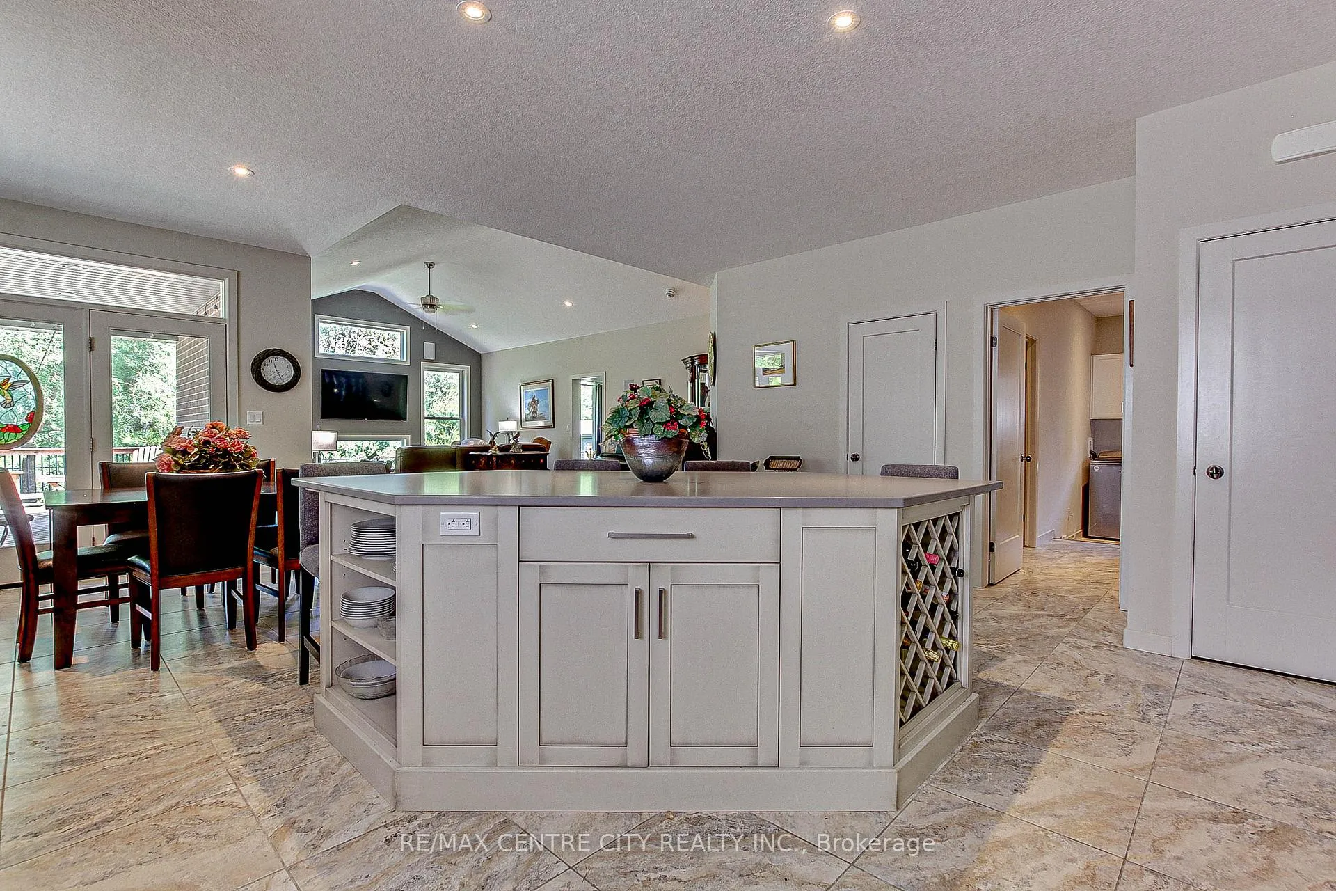 Photo 10 of 436 Beamish Street, Central Elgin, Port Stanley — HOMEH