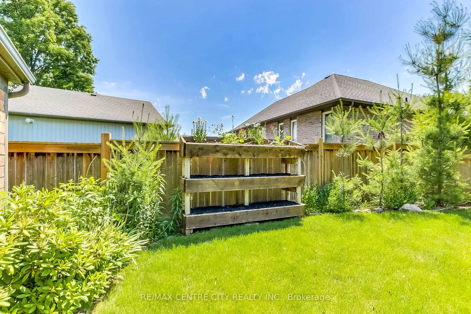 Photo 40 of 436 Beamish Street, Central Elgin, Port Stanley — HOMEH