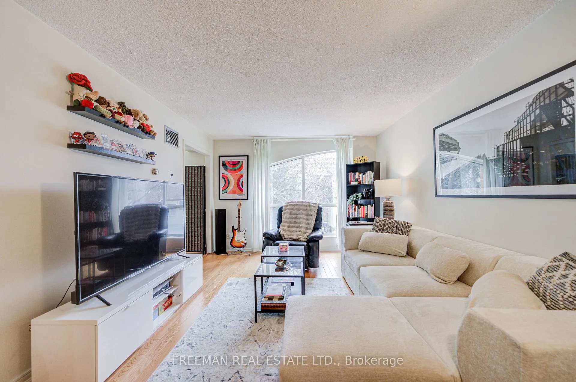 Photo 8 of Unit 203, 95 Prince Arthur Avenue, Toronto, The Annex — HOMEH
