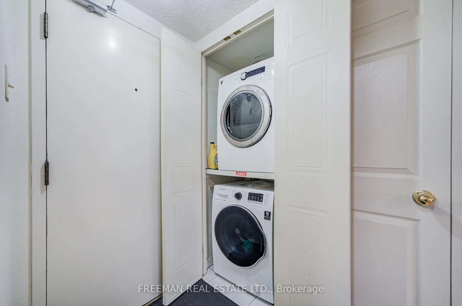 Photo 23 of Unit 203, 95 Prince Arthur Avenue, Toronto, The Annex — HOMEH
