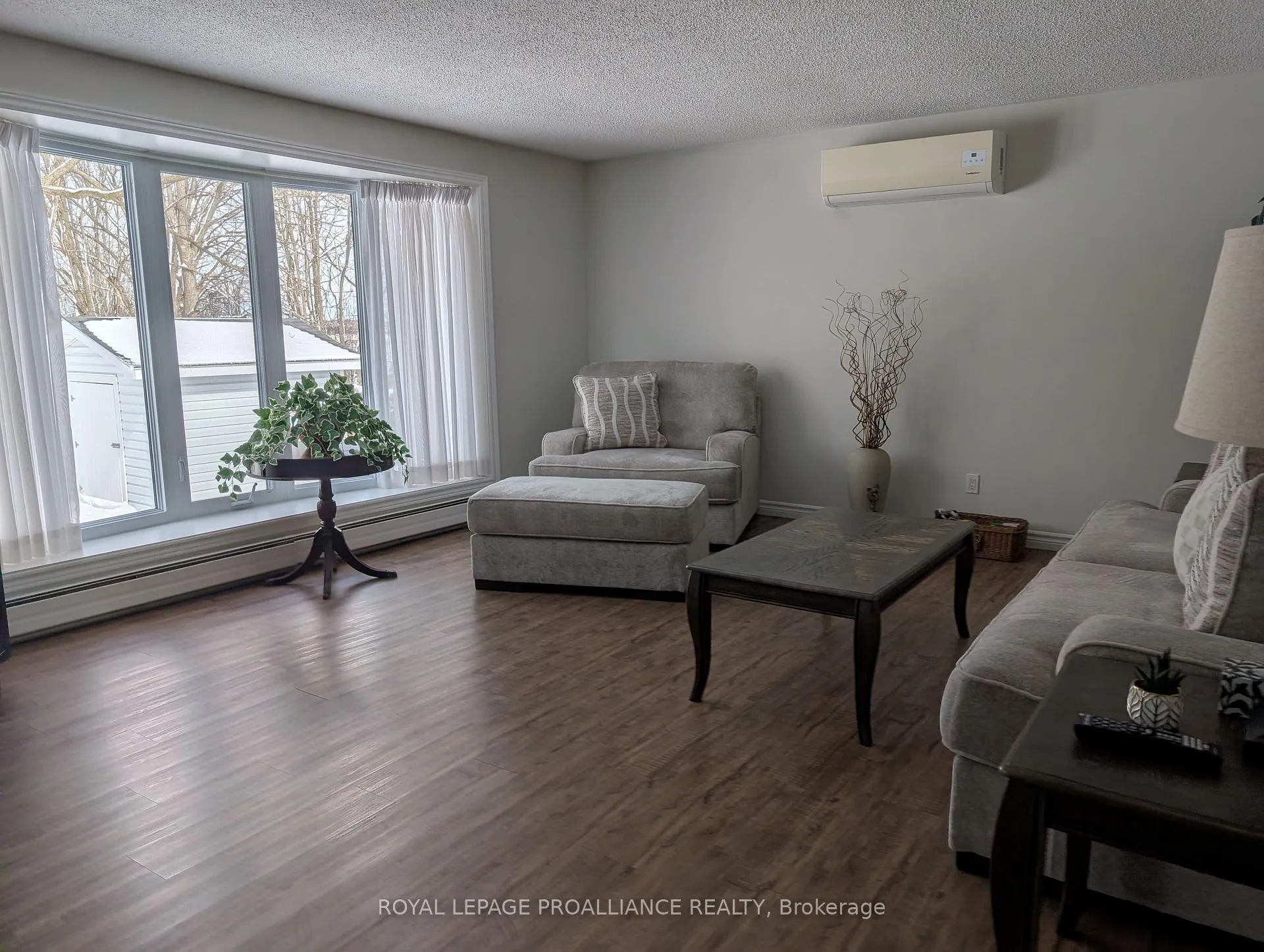 Photo 10 of 371 Maple Avenue, Deseronto, Deseronto (Town) — HOMEH