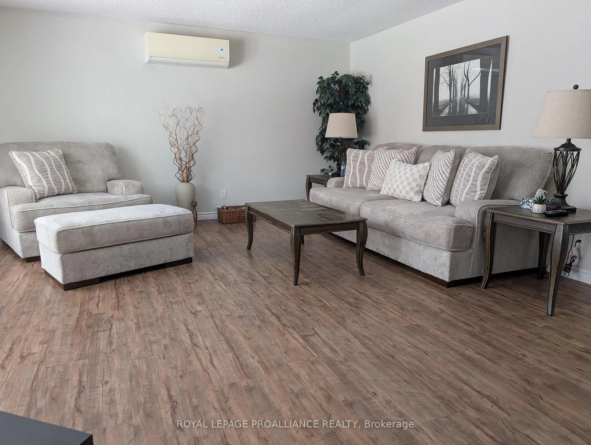 Photo 13 of 371 Maple Avenue, Deseronto, Deseronto (Town) — HOMEH