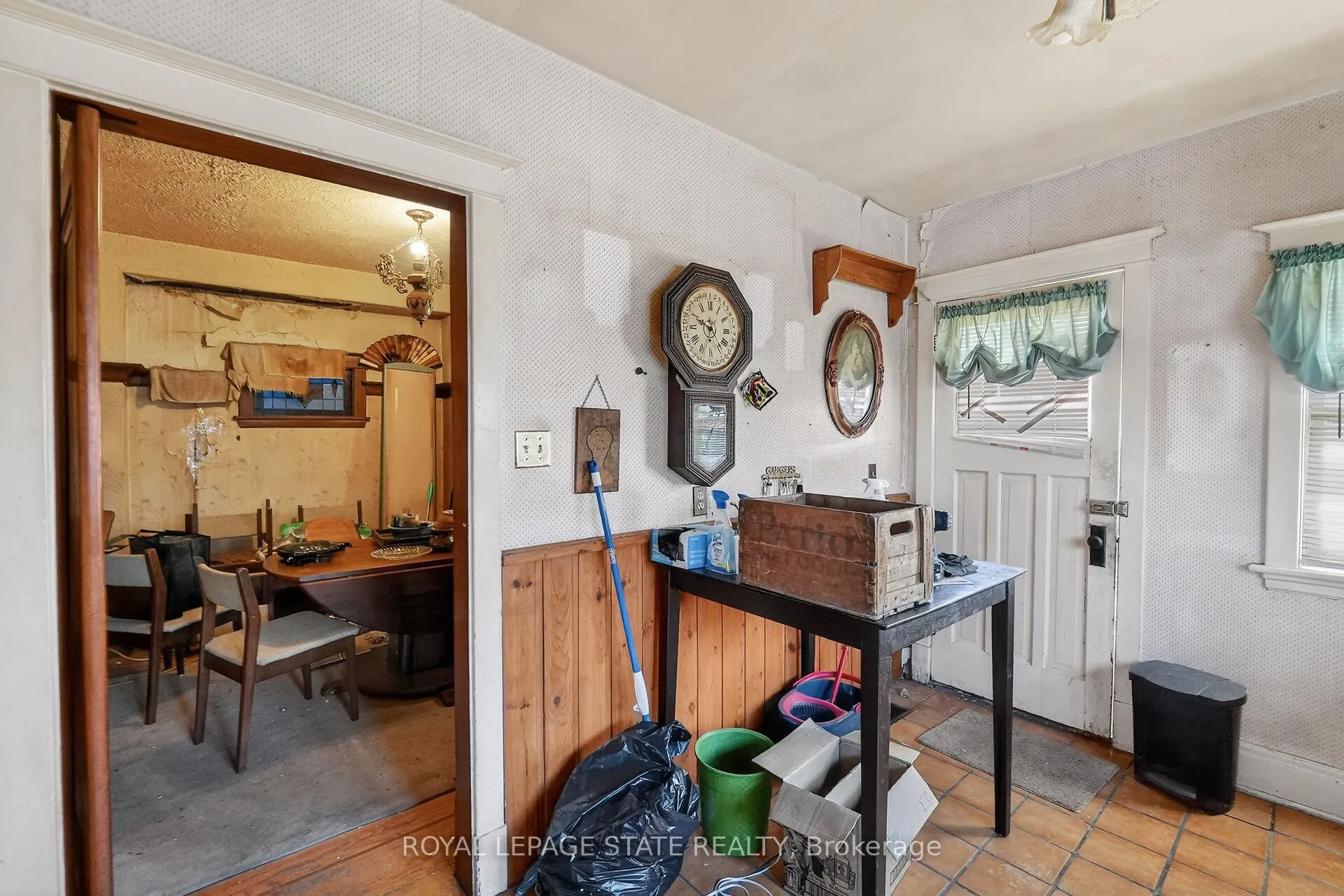 Photo 16 of 240 Paling Avenue, Hamilton, Homeside — HOMEH