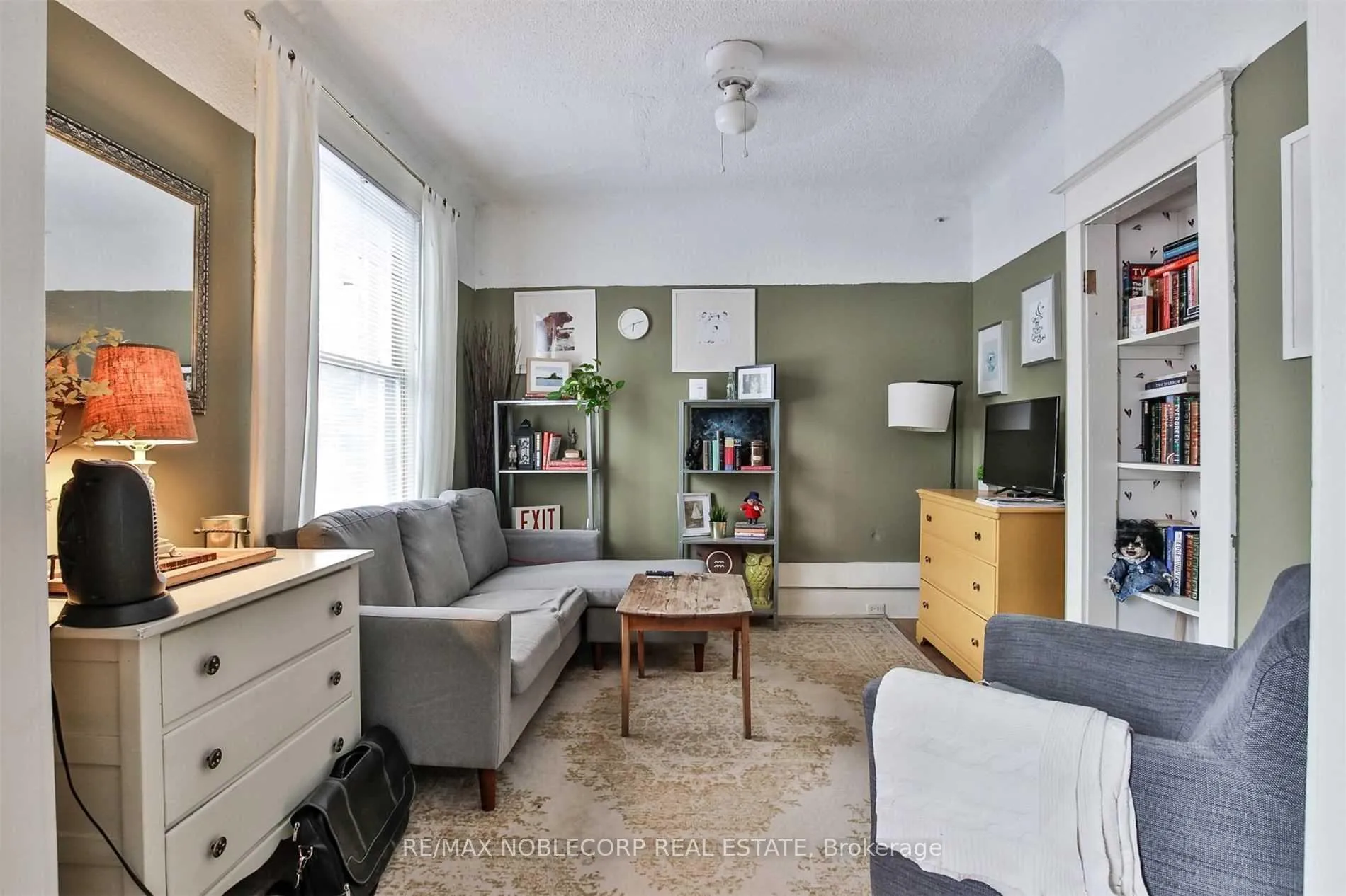 Photo 4 of Unit 4, 34 Winchester Street, Toronto, Cabbagetown-South St. James Town — HOMEH