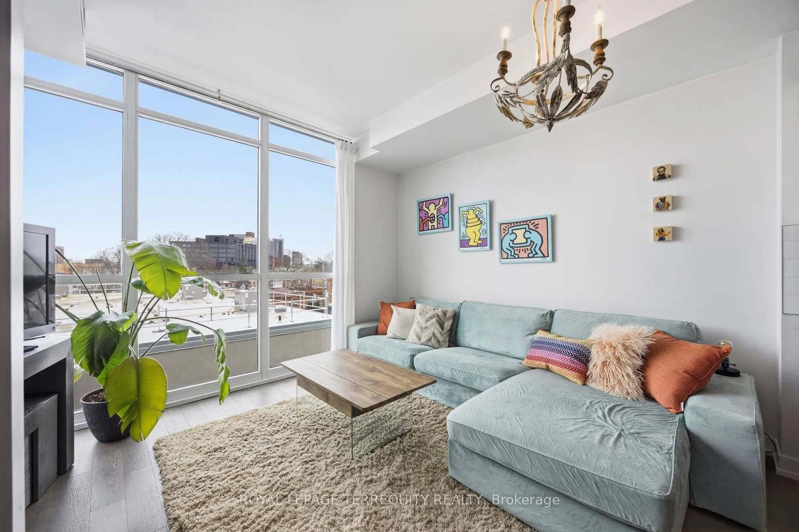 Front of Unit 510, 36 Howard Park Avenue