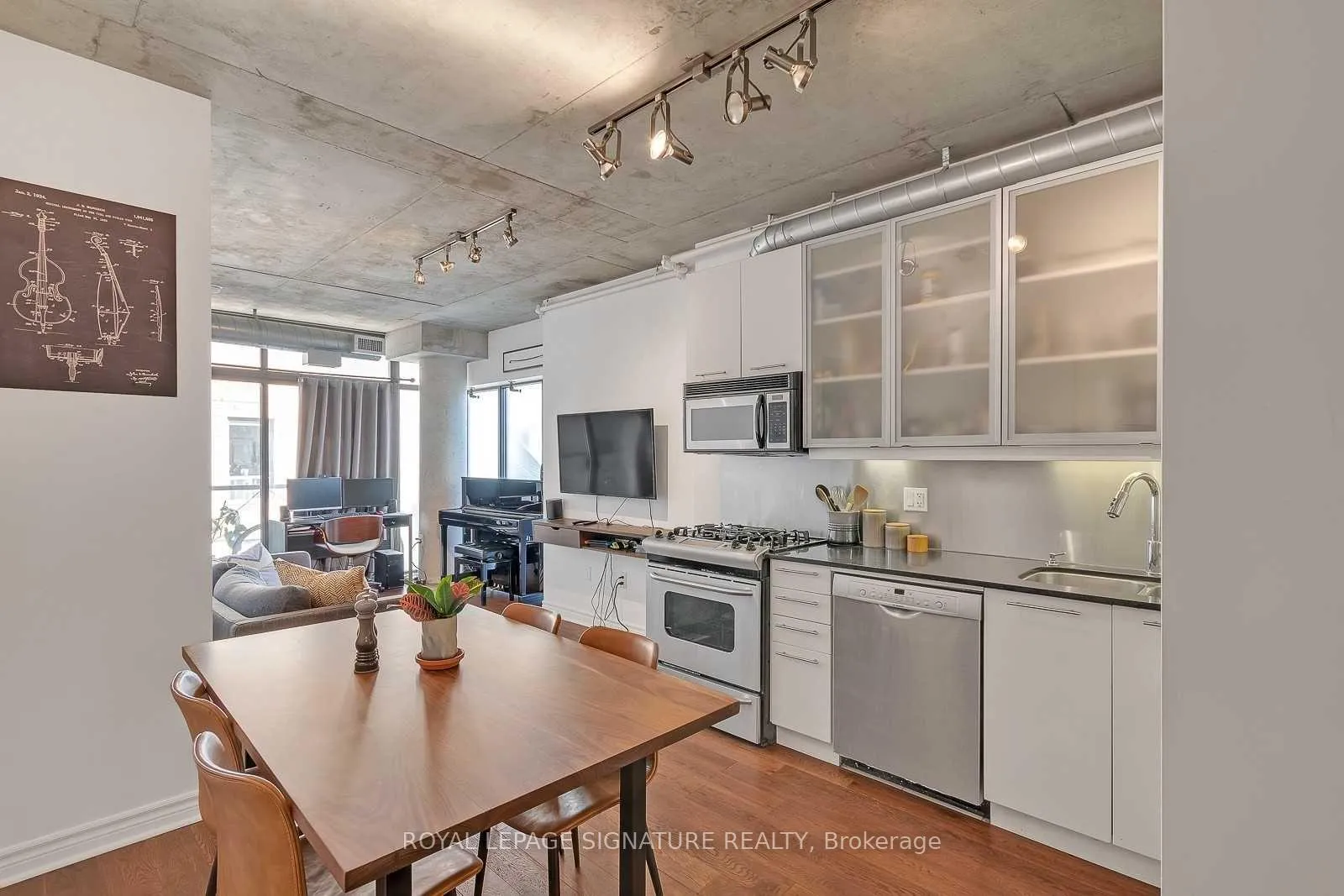 Photo 1 of Unit 404, 533 Richmond Street W, Toronto, Waterfront Communities — HOMEH