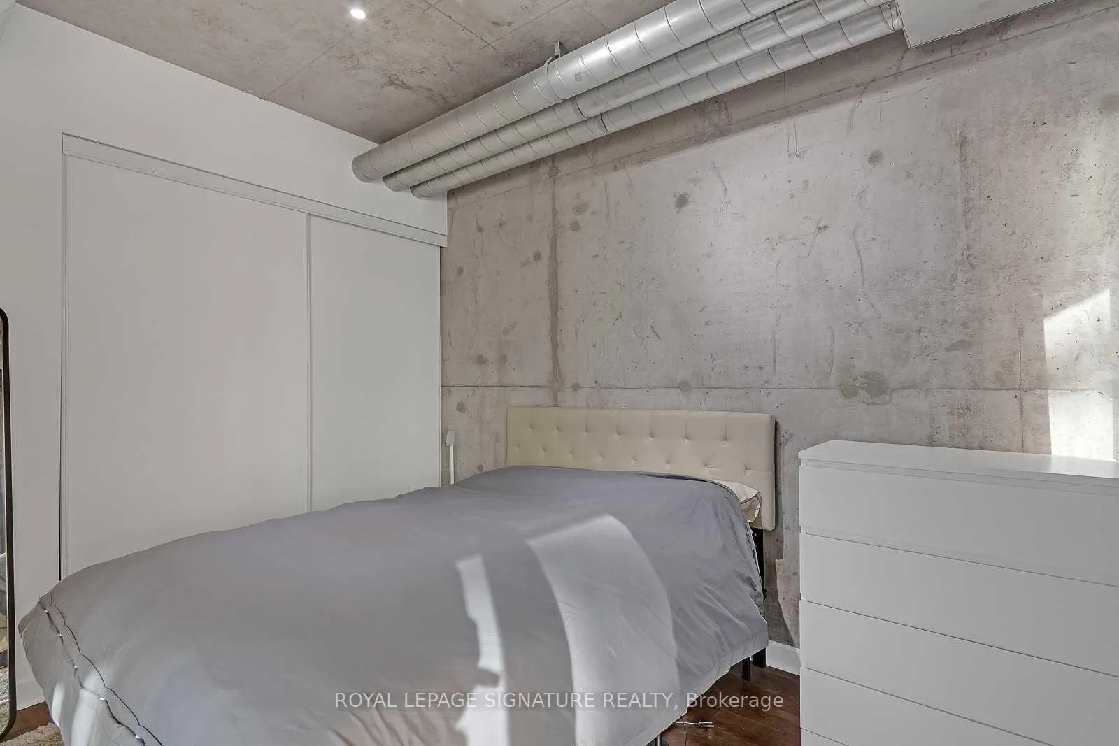 Photo 11 of Unit 404, 533 Richmond Street W, Toronto, Waterfront Communities — HOMEH