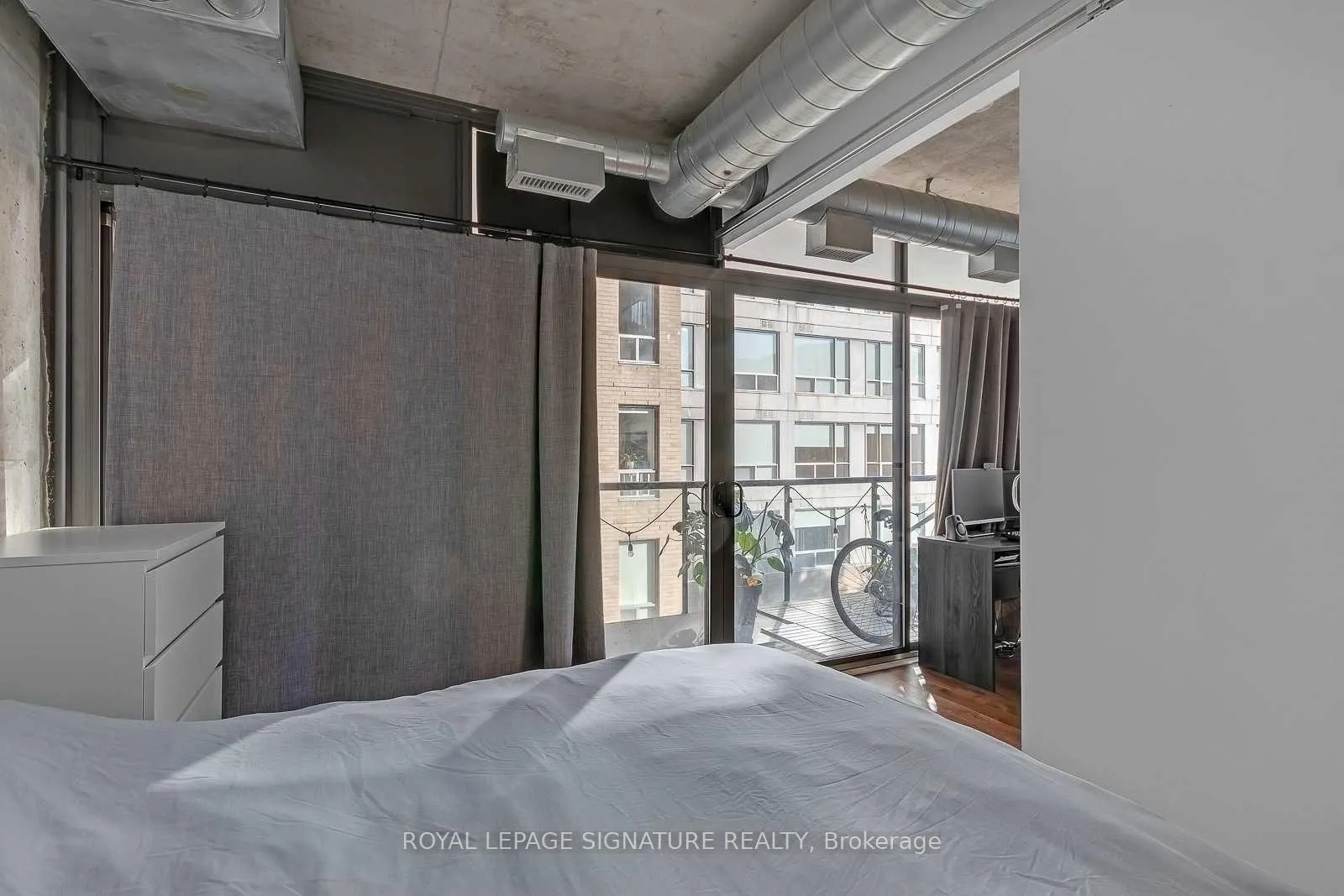 Photo 12 of Unit 404, 533 Richmond Street W, Toronto, Waterfront Communities — HOMEH