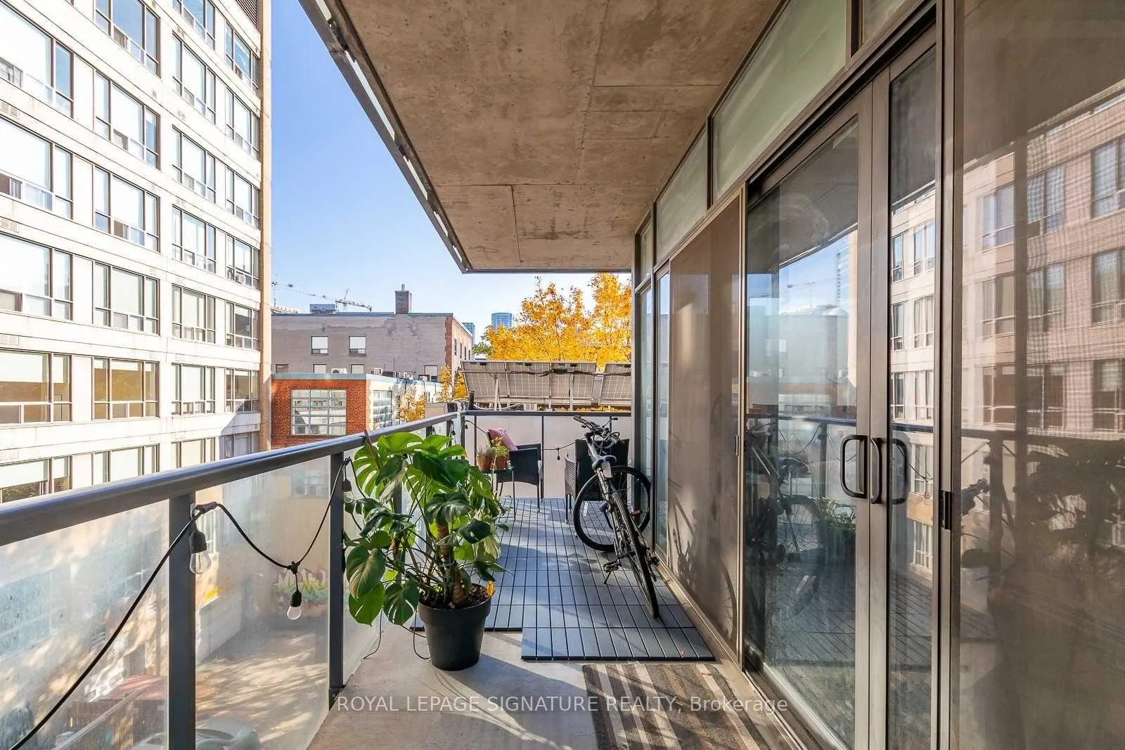 Photo 16 of Unit 404, 533 Richmond Street W, Toronto, Waterfront Communities — HOMEH