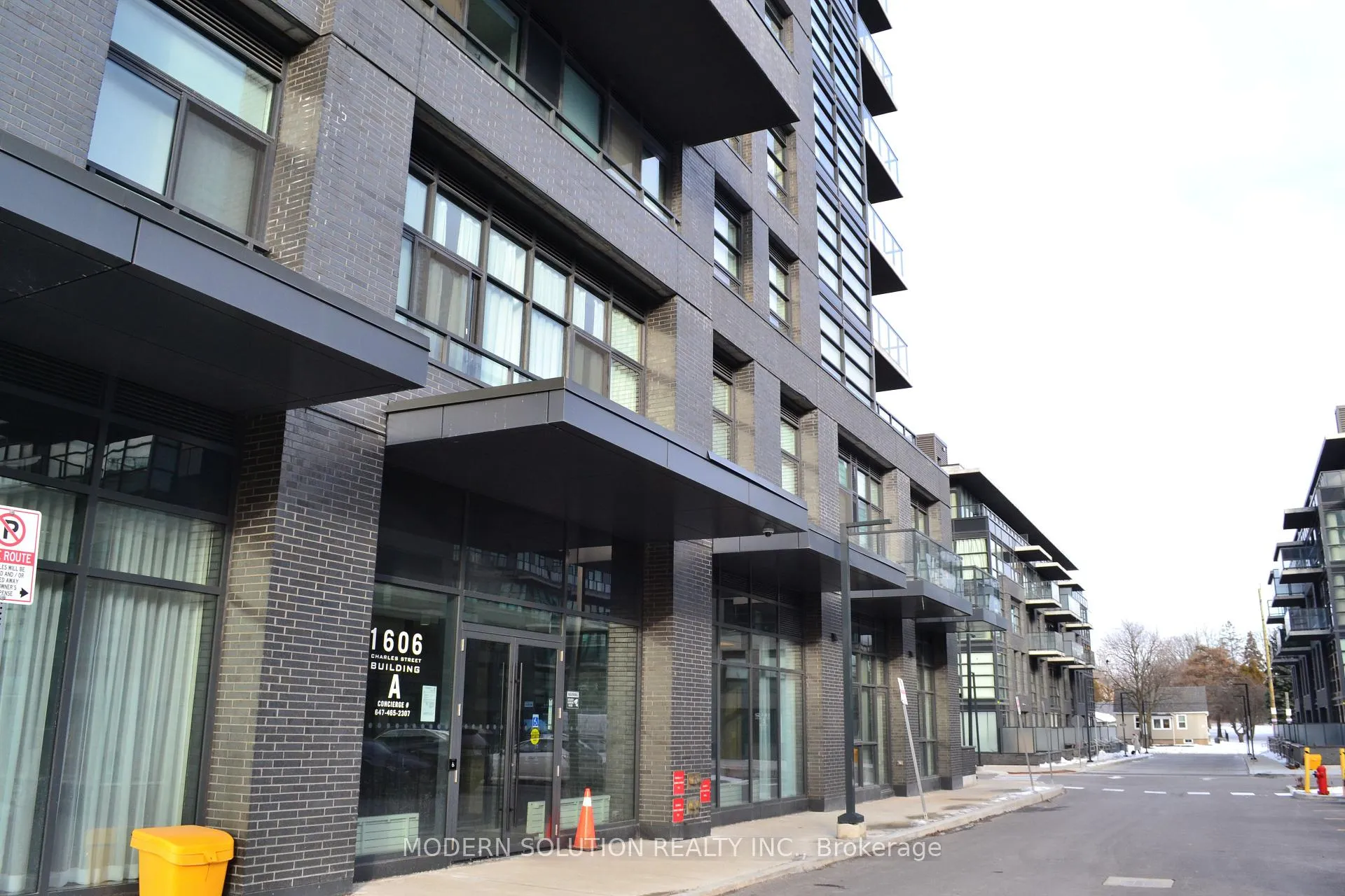 Front of Unit 103, 1606 Charles Street