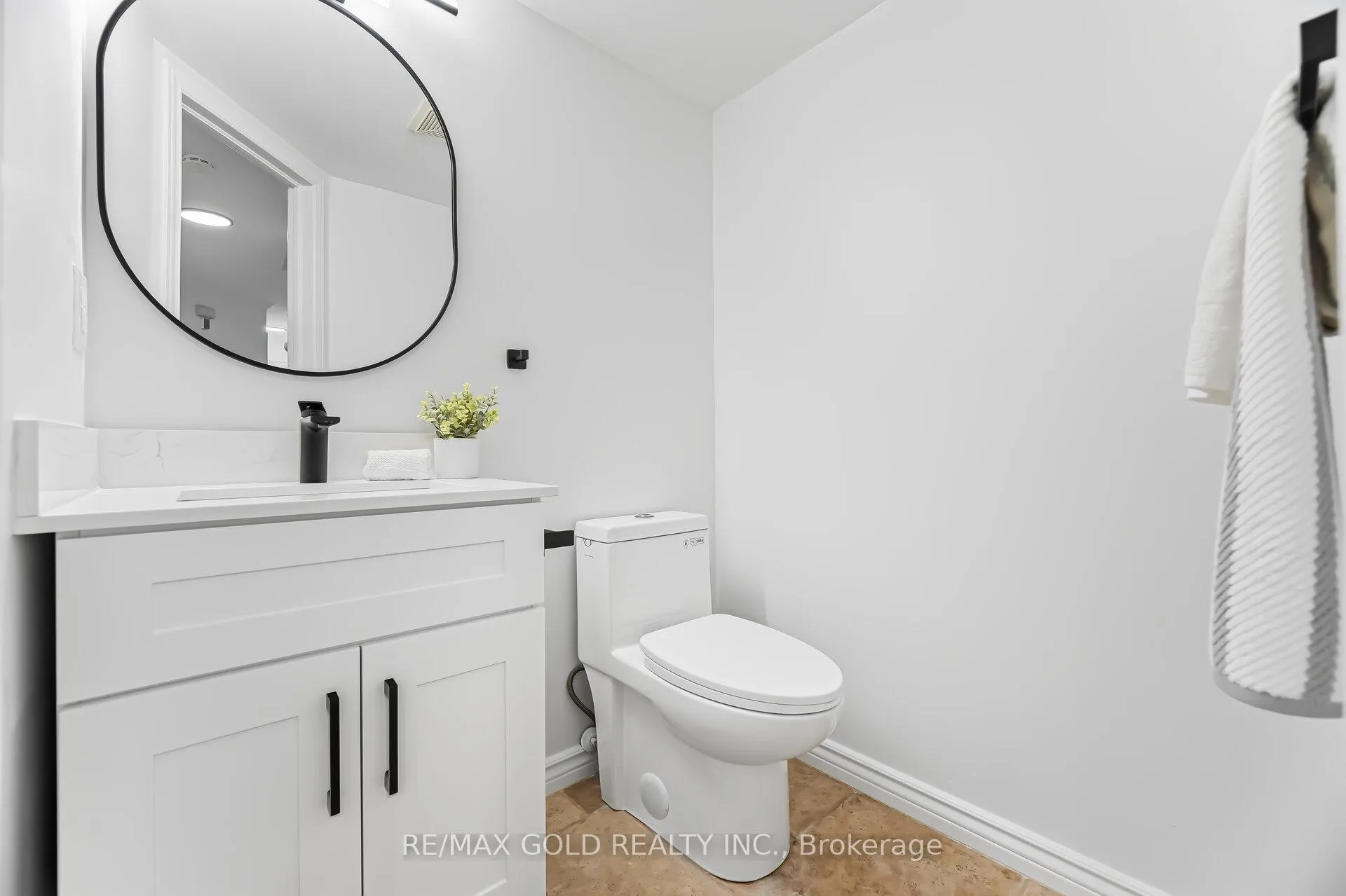 Photo 15 of Unit 6, 2015 Cleaver Avenue, Burlington, Headon — HOMEH