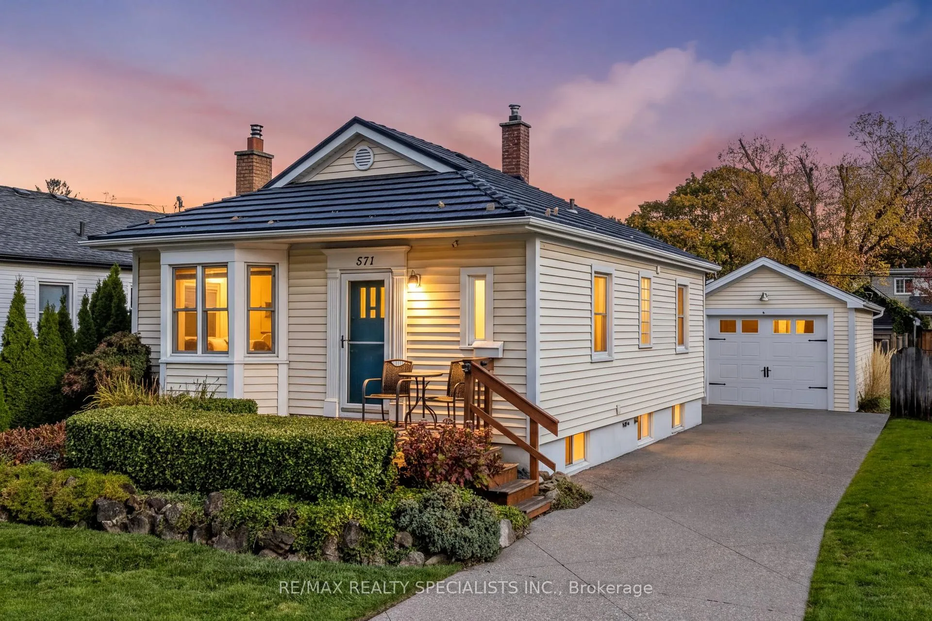 Photo 1 of 571 Clark Avenue, Burlington, Brant — HOMEH